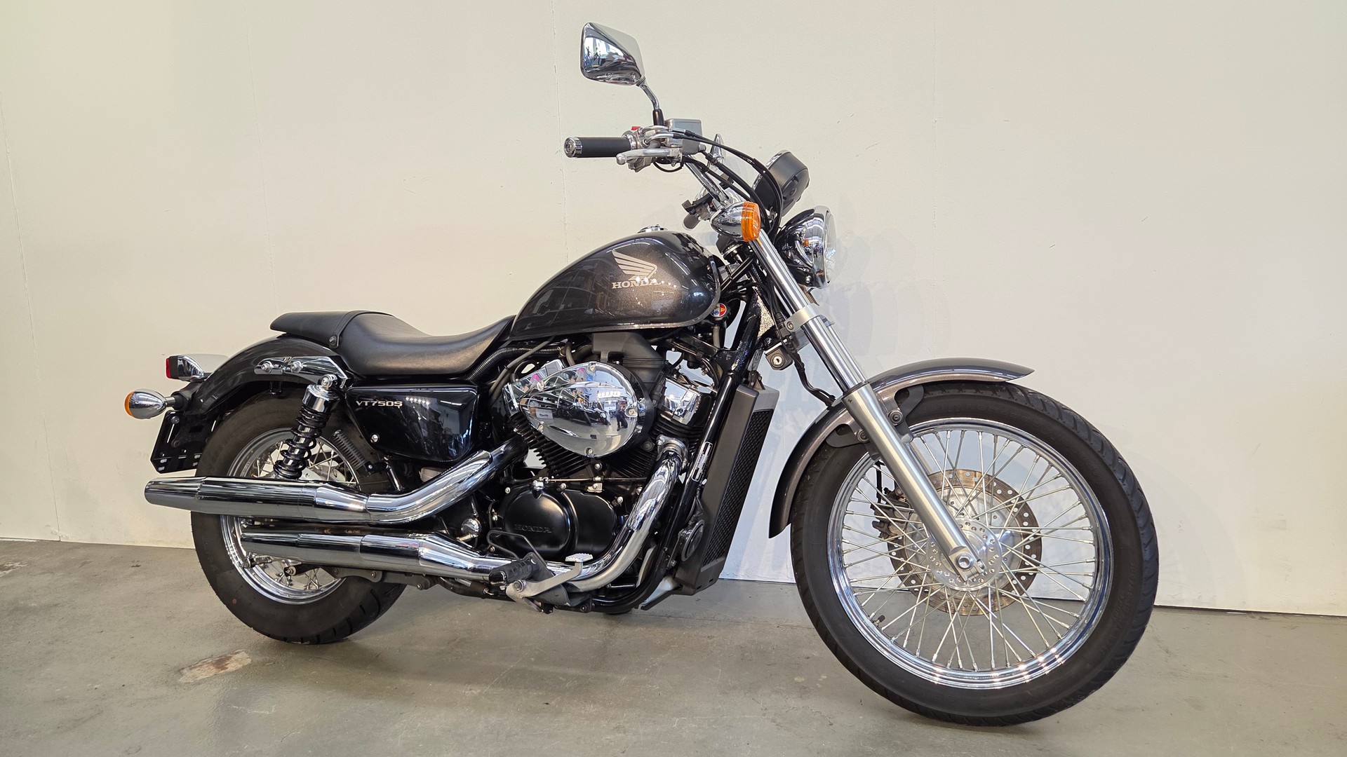 HONDA VT 750 CS Shadow S-image-2