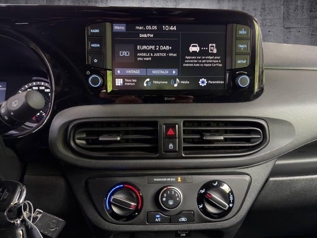 HYUNDAI i10 1.2 Amplia-image-7