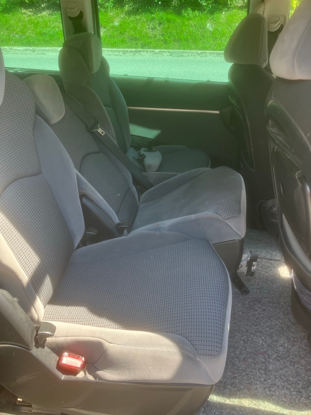 PEUGEOT 807 2.0 16V HDi Family+-image-5
