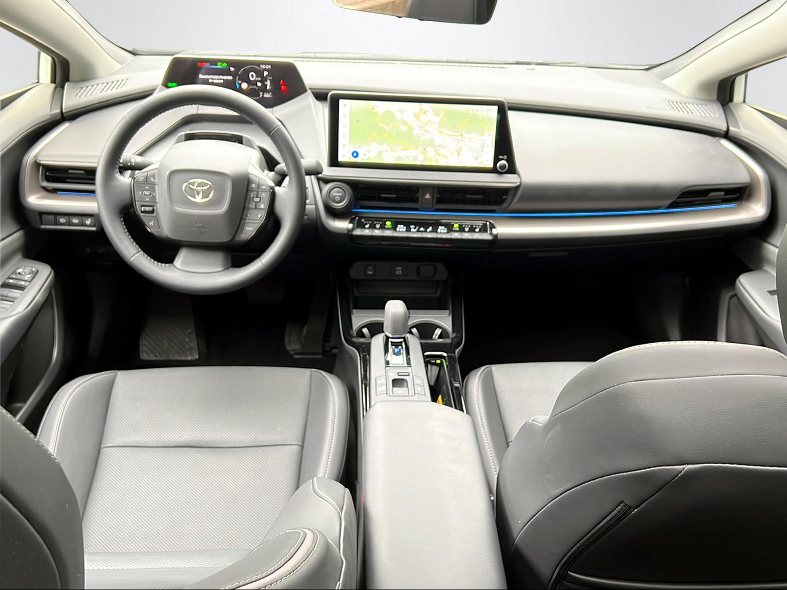 TOYOTA Prius 2.0 Plug-In-Hybrid Premium-image-11