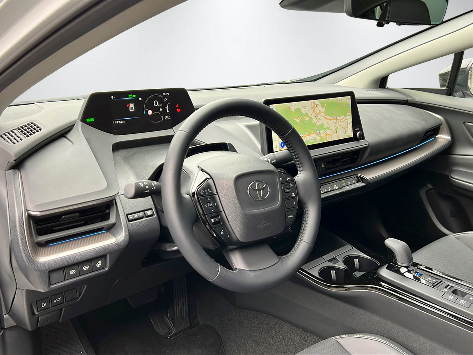 TOYOTA Prius 2.0 Plug-In-Hybrid Premium-image-13