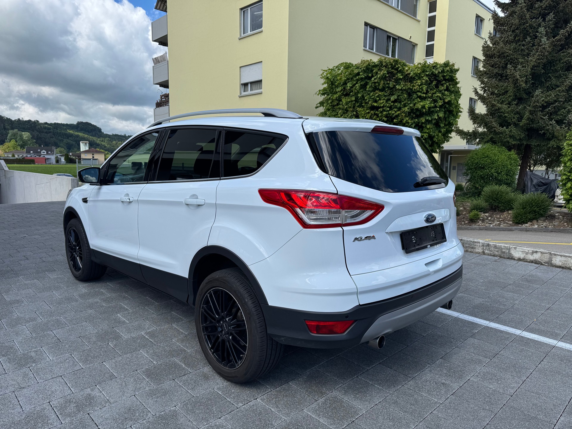 FORD Kuga 2.0 TDCi Titanium 4WD PowerShift-showroom-element-3