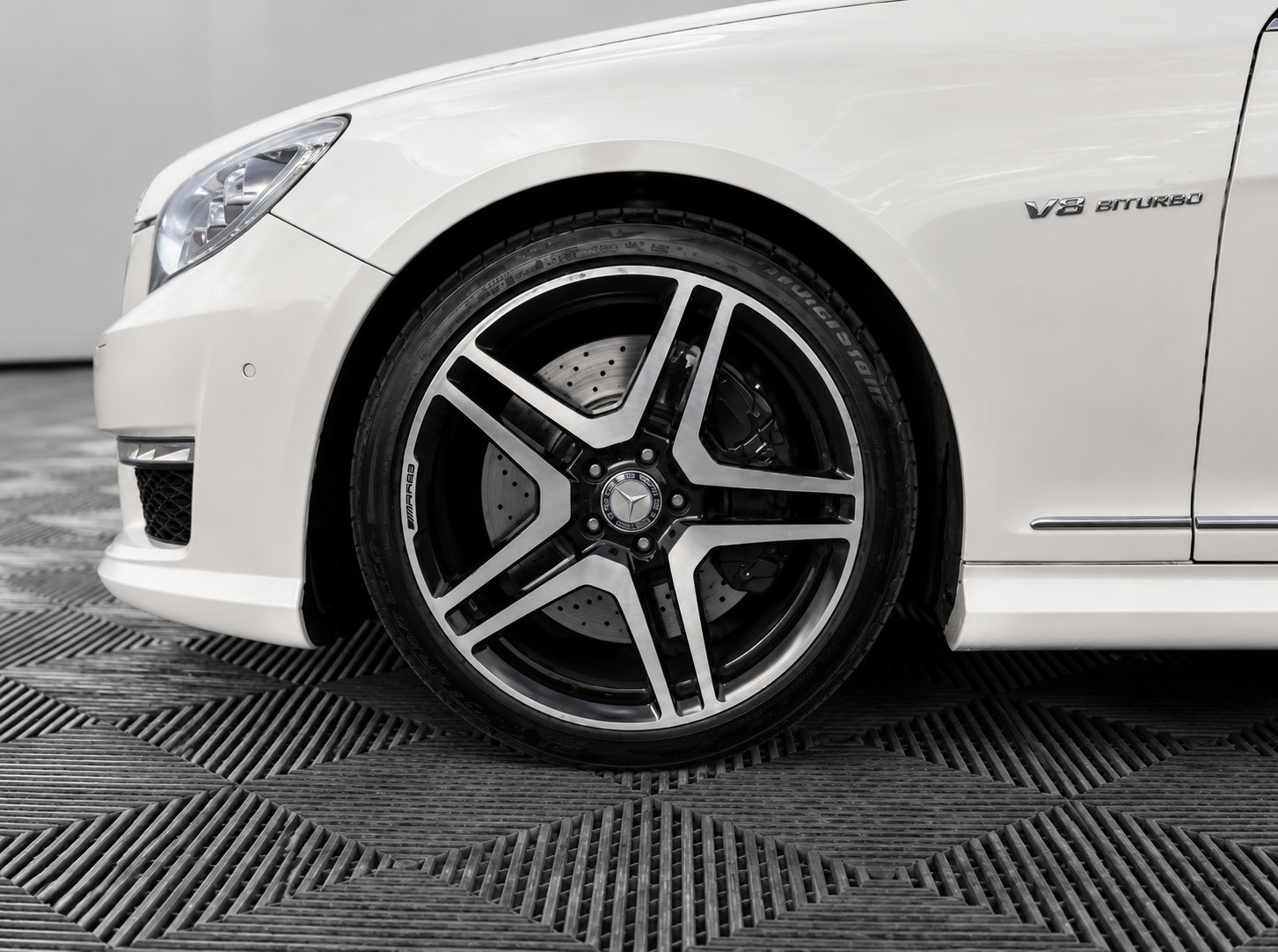 MERCEDES-BENZ CL 63 AMG Speedshift MCT-image-10