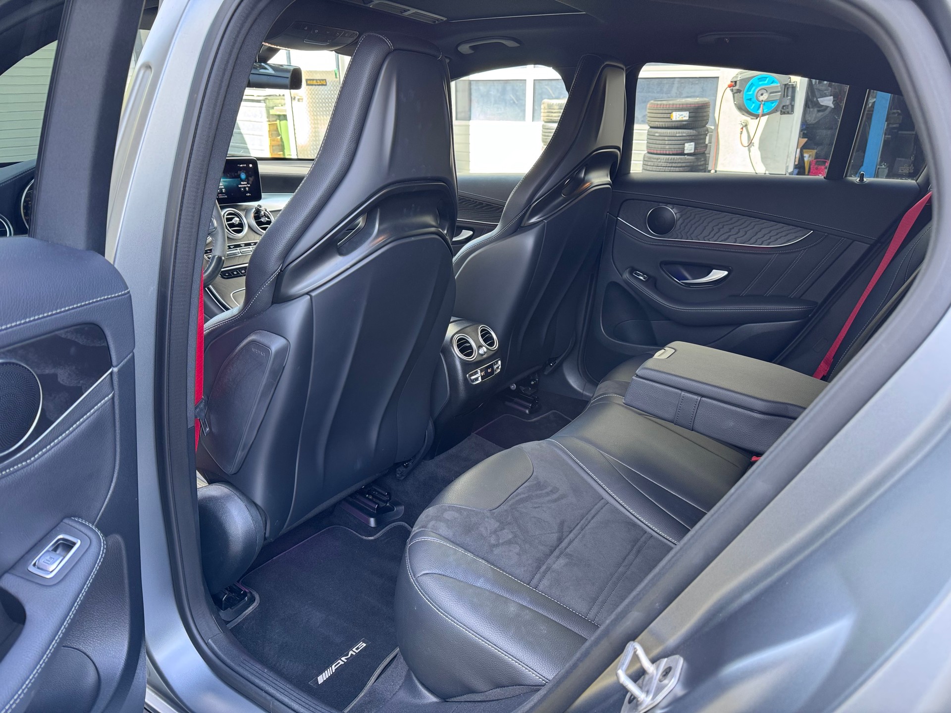 MERCEDES-BENZ GLC Coupé 63 S AMG 4Matic+ 9G-Tronic-image-9