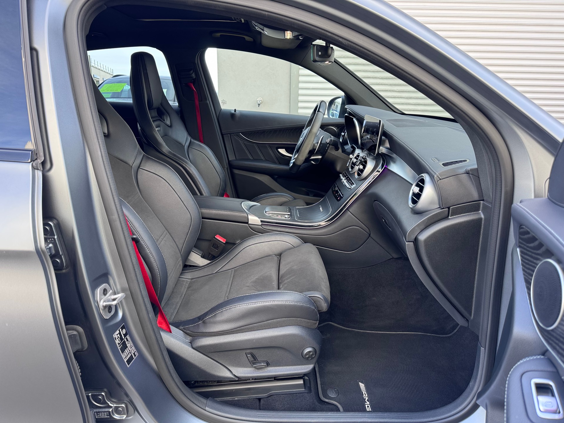 MERCEDES-BENZ GLC Coupé 63 S AMG 4Matic+ 9G-Tronic-image-8