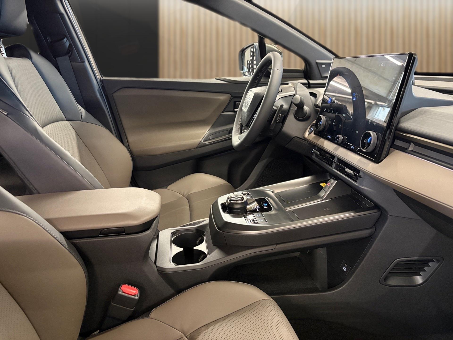 TOYOTA bZ4X Touring Premium 73,1 kWh AWD-image-15