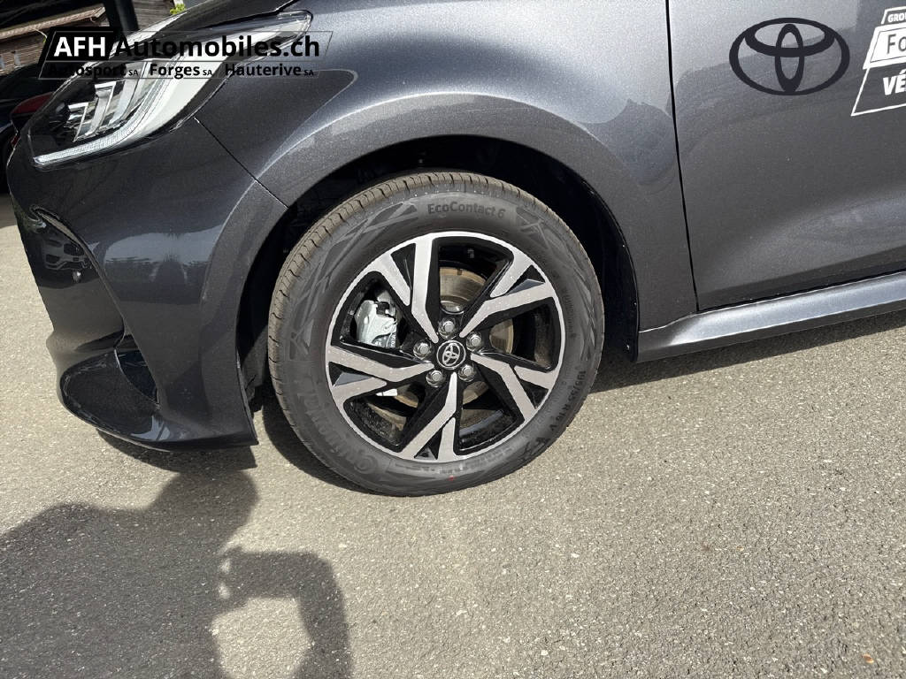 TOYOTA Yaris 1.5 VVT-i HSD Trend-image-16