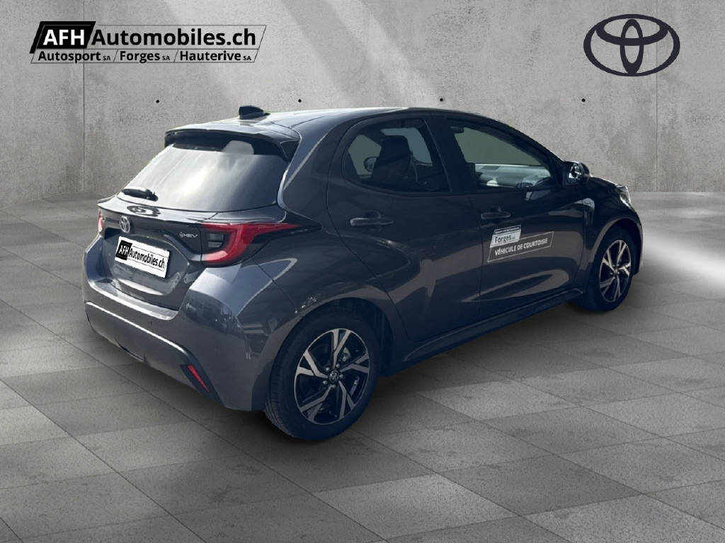 TOYOTA Yaris 1.5 VVT-i HSD Trend-image-4