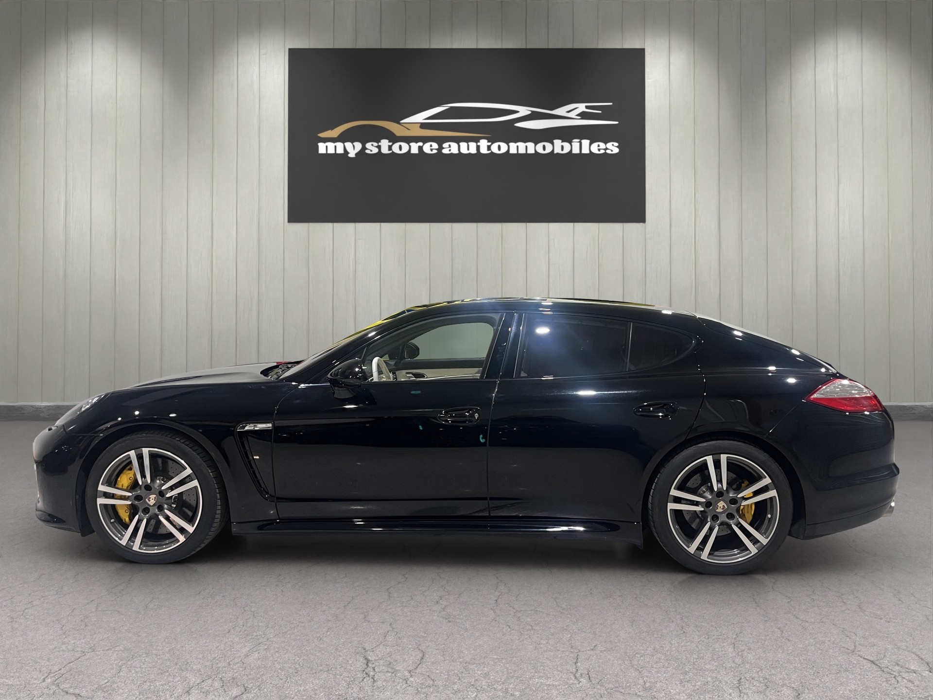 PORSCHE Panamera Turbo S 4.8 PDK-image-4