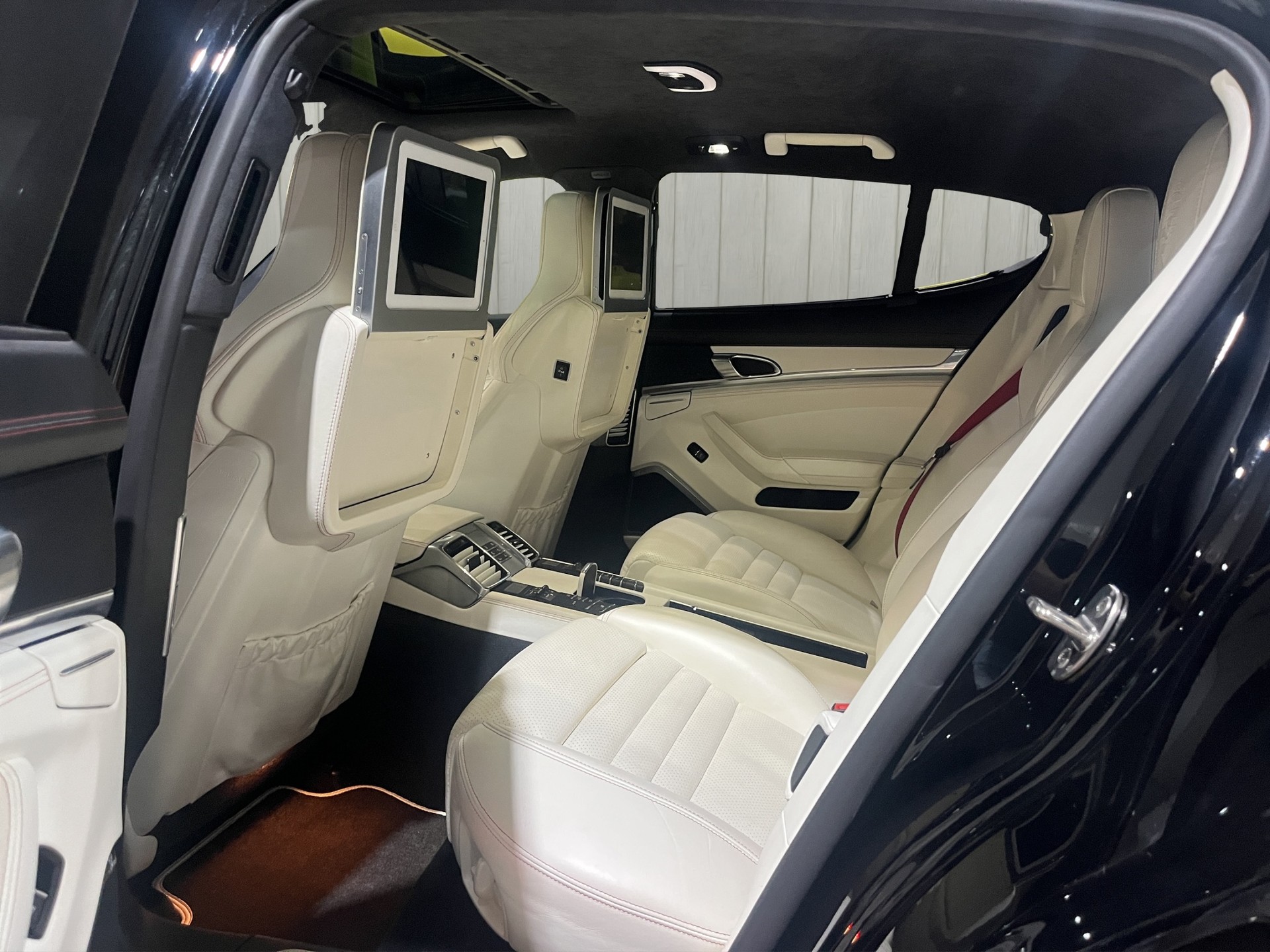 PORSCHE Panamera Turbo S 4.8 PDK-image-17