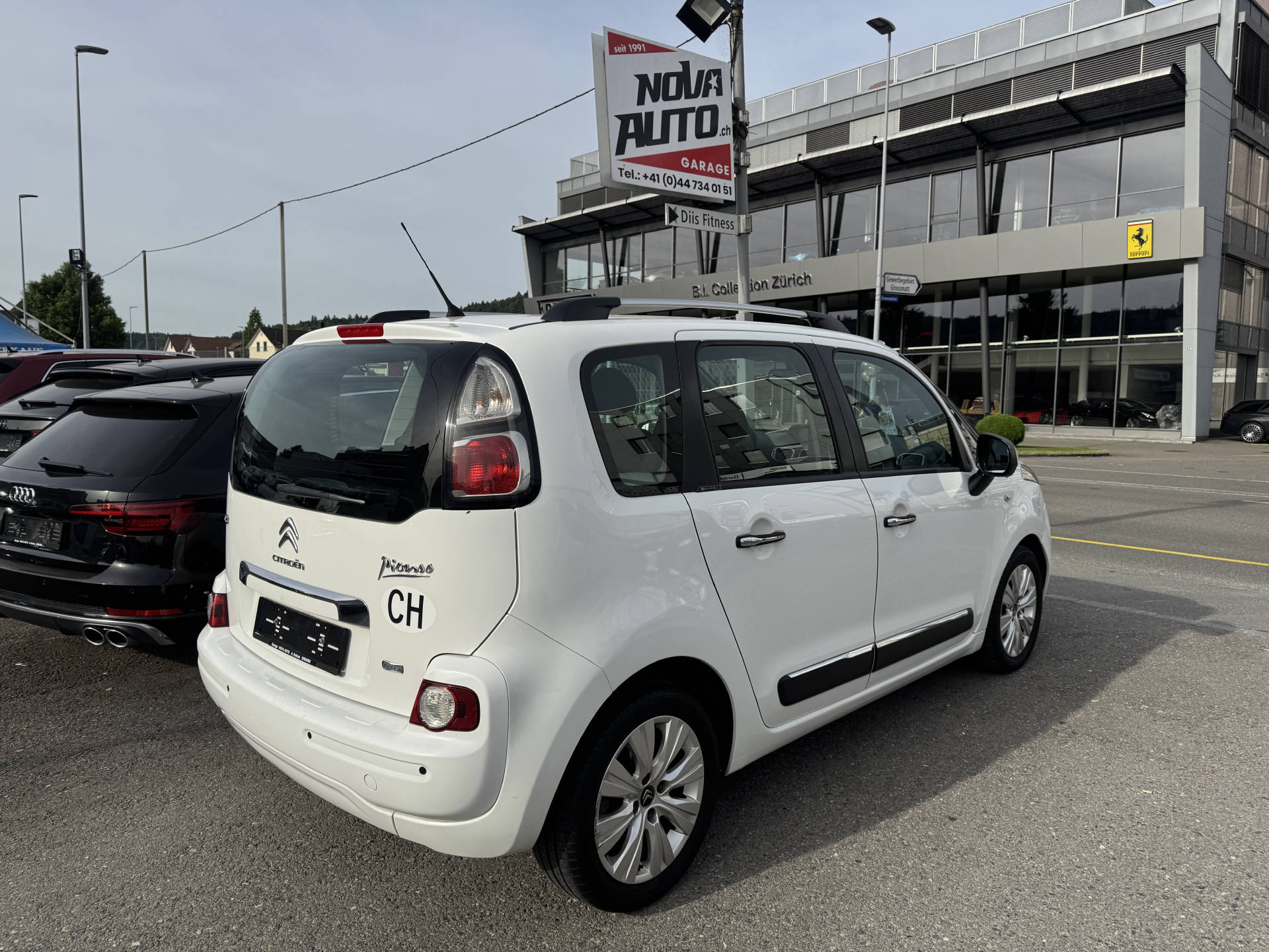 CITROEN C3 Picasso 1.6 e-HDi 90 Exclusive EGS-image-3