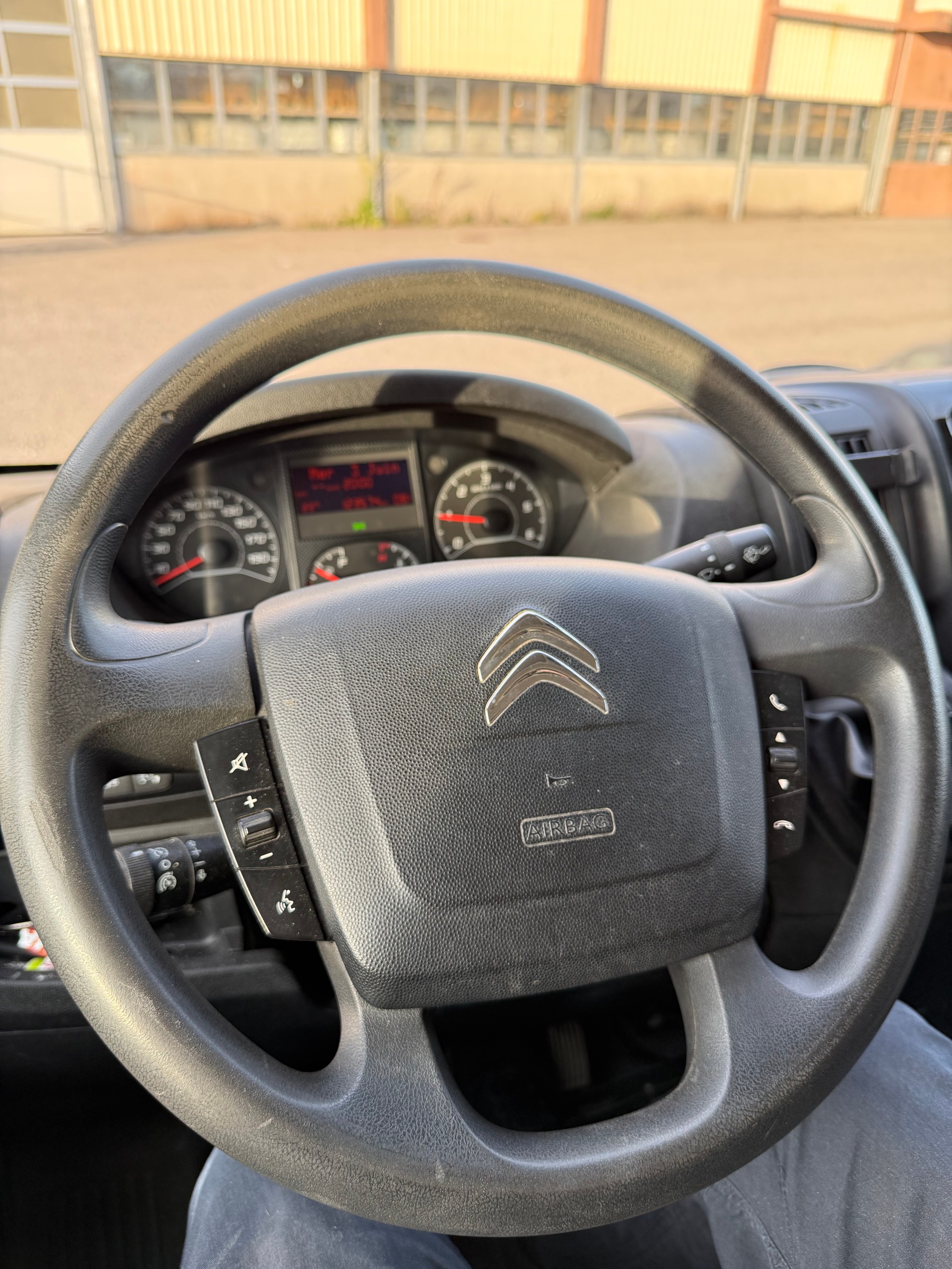 CITROEN 2.2 BlueHDi 140 Control S/S-image-12