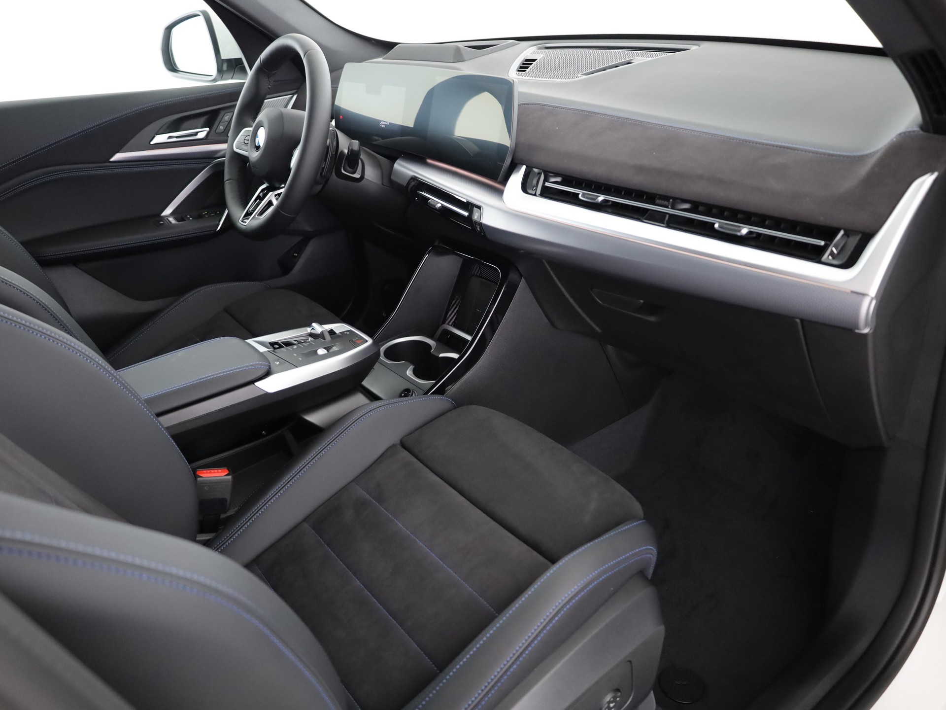 BMW X1 23i xDrive paddles-image-13