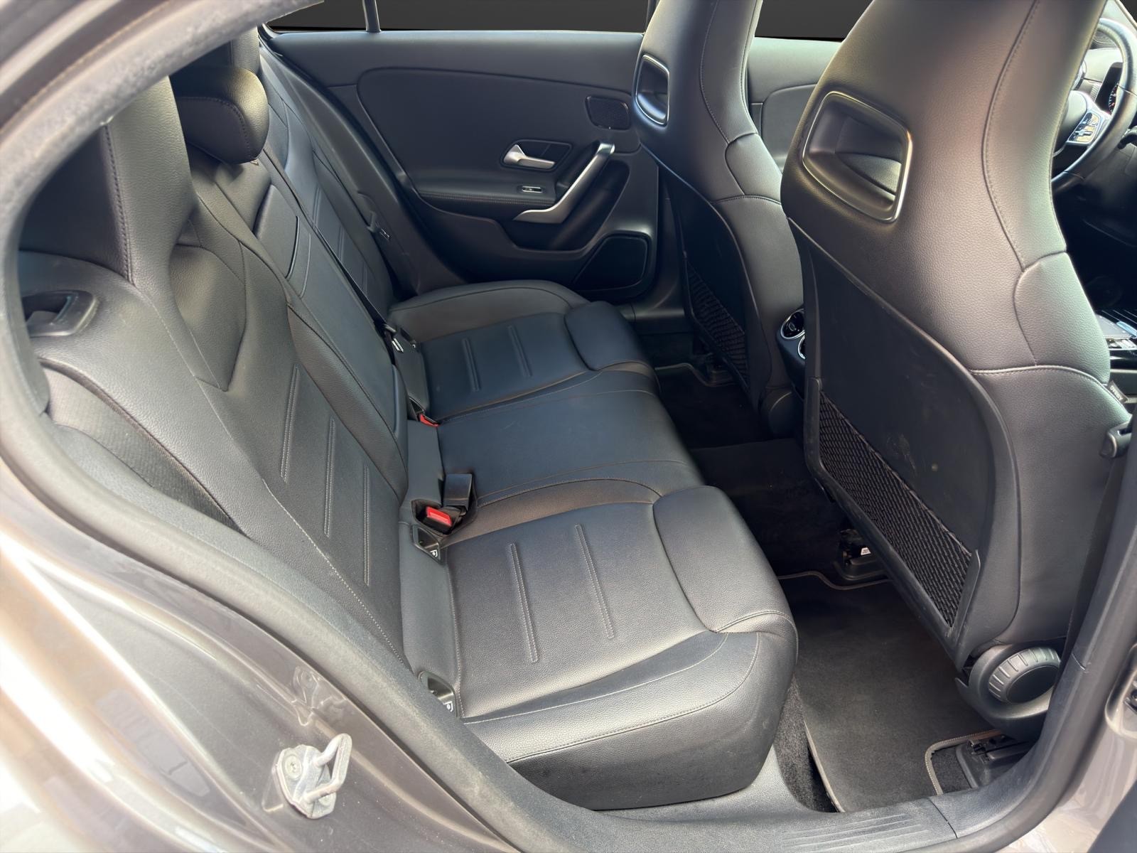 MERCEDES-BENZ A 200 Progressive 7G-DCT-image-13
