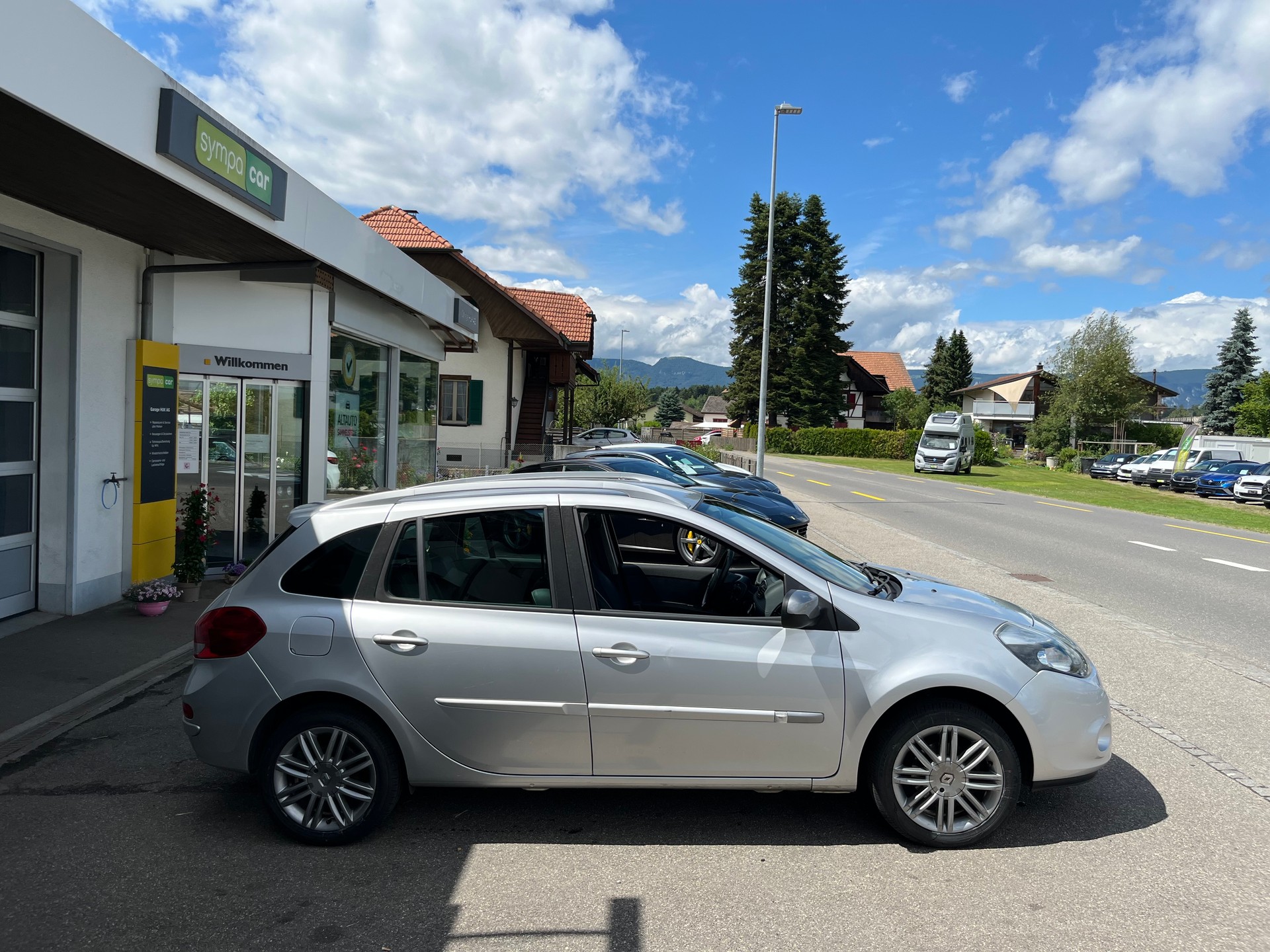 RENAULT Clio Grandtour 1.2 16V Turbo Night&Day+++FRISCH AB MFK+++-showroom-element-3
