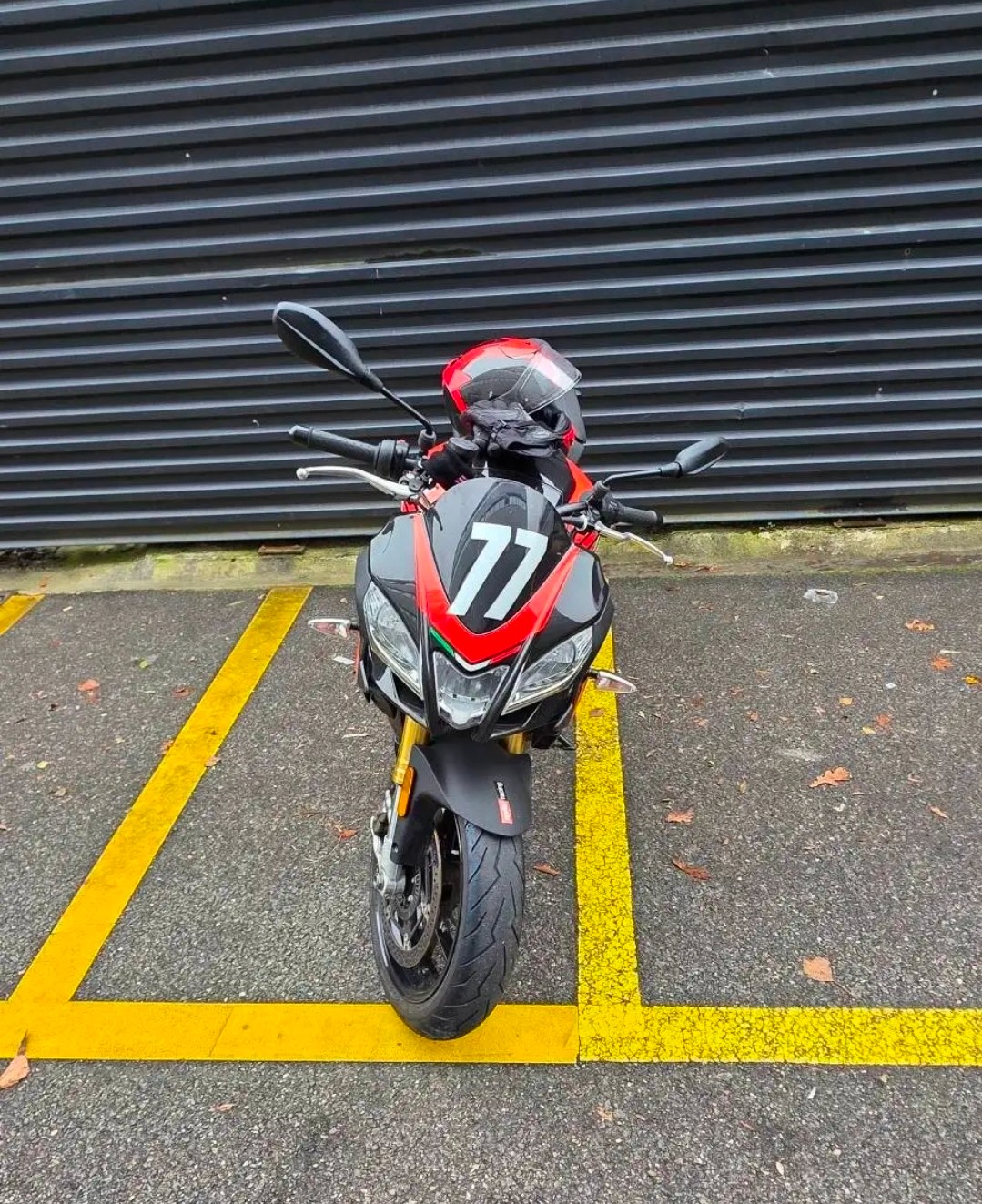 APRILIA Tuono V4 1100 RR-image-1