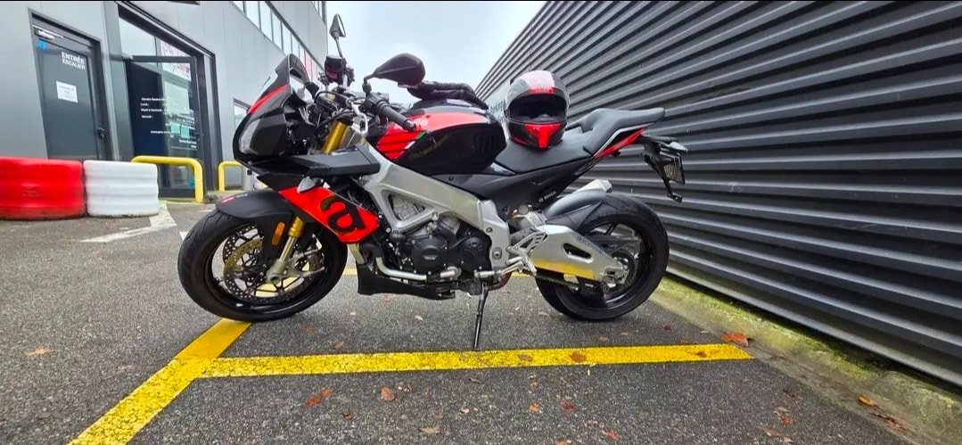 APRILIA Tuono V4 1100 RR-image-0