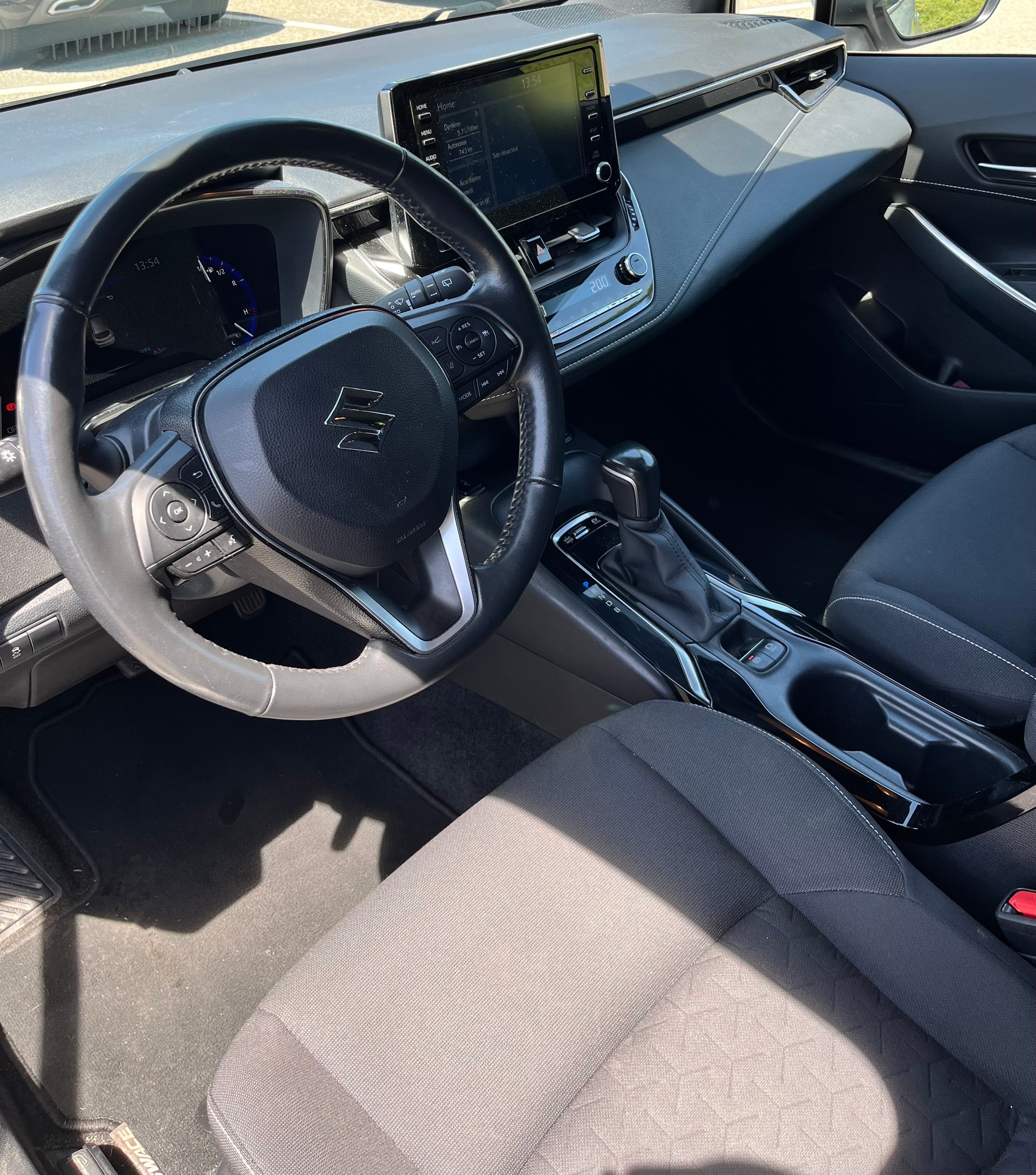 SUZUKI 1.8 Compact+ Hybrid-image-4