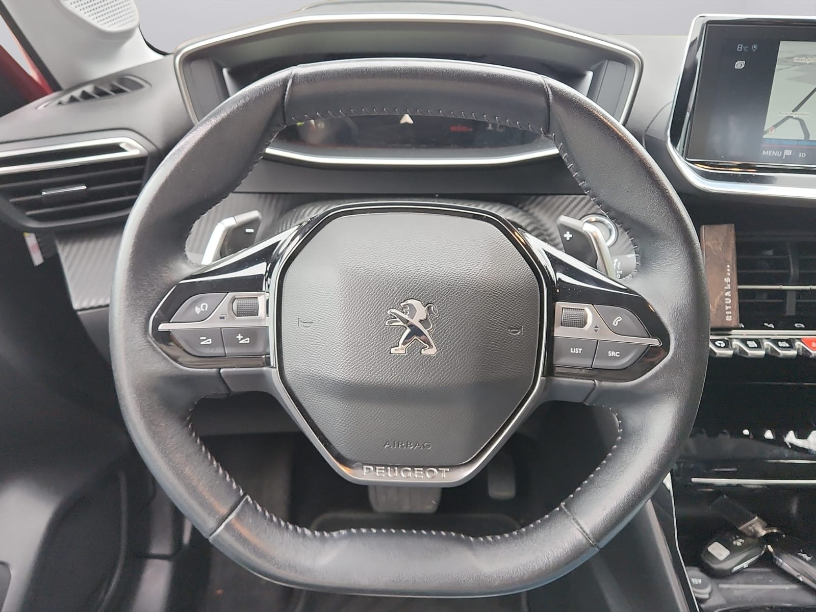 PEUGEOT 208 1.2 PureTech Allure EAT8-image-10