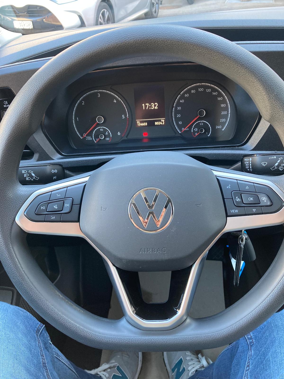 VW Caddy Cargo 2.0TDI Entry-image-8