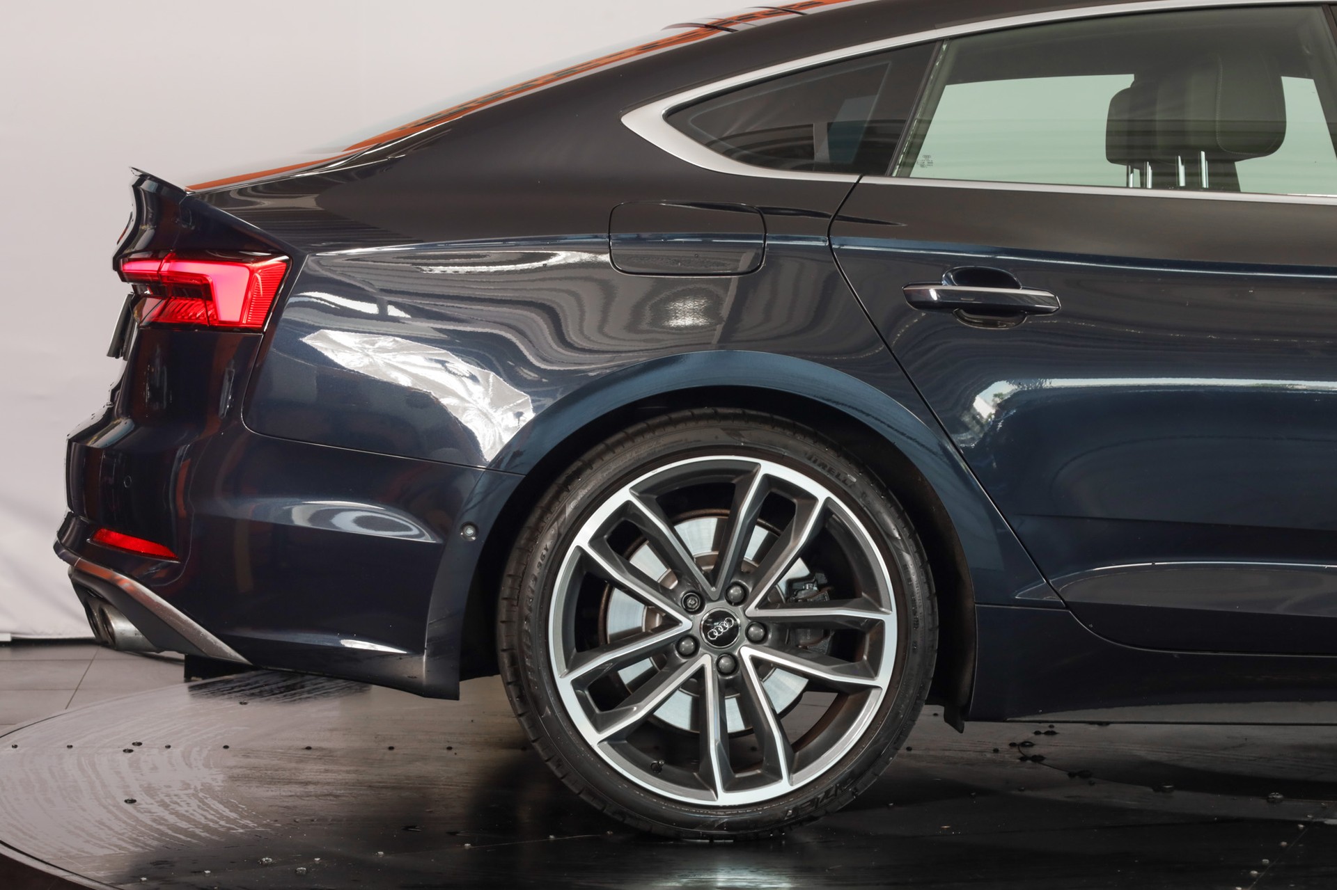 AUDI S5 Sportback 3.0 TFSI quattro tiptronic-image-9
