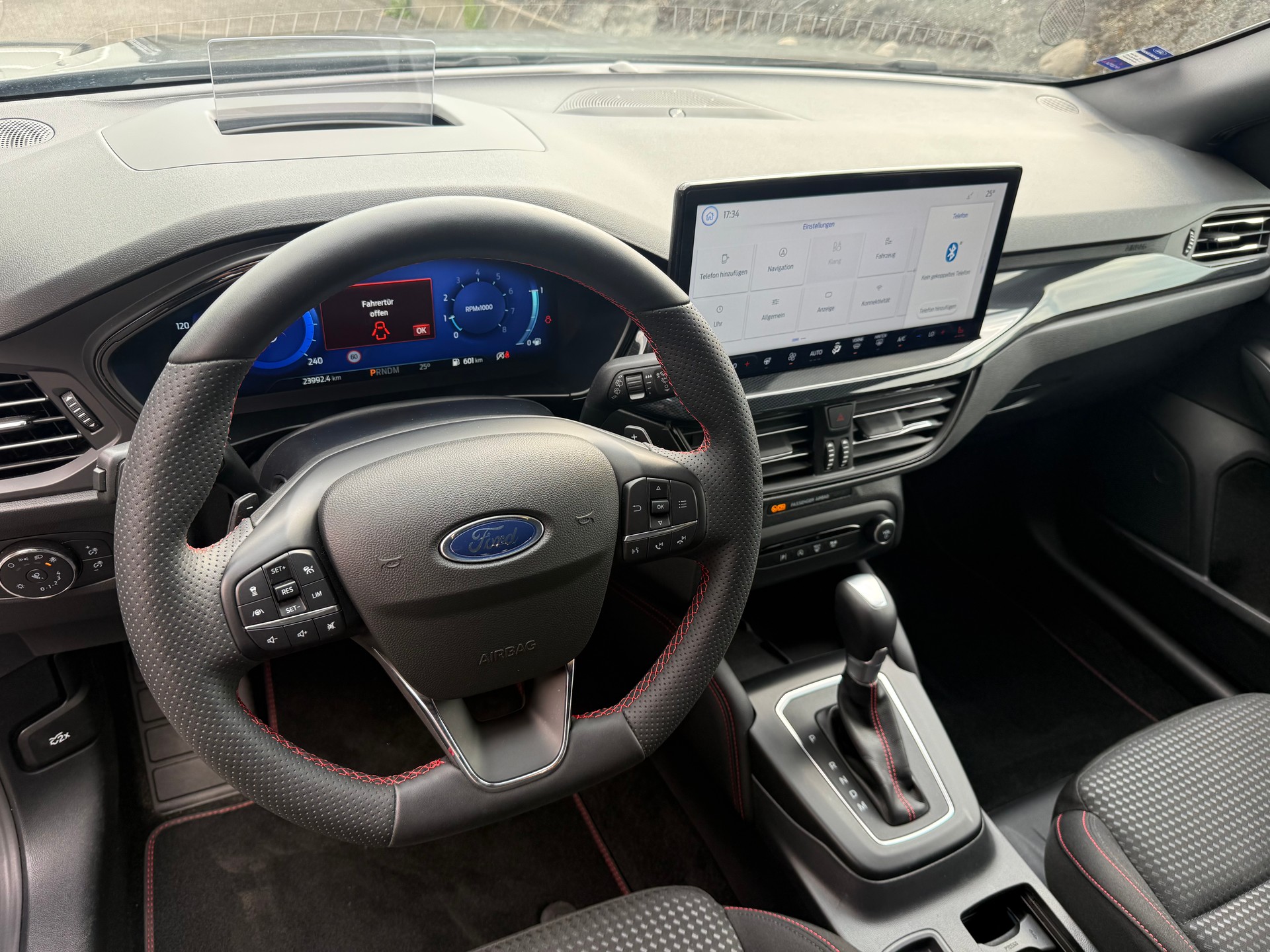 FORD Focus 1.0 MHEV ST-Line X Automat-showroom-element-2