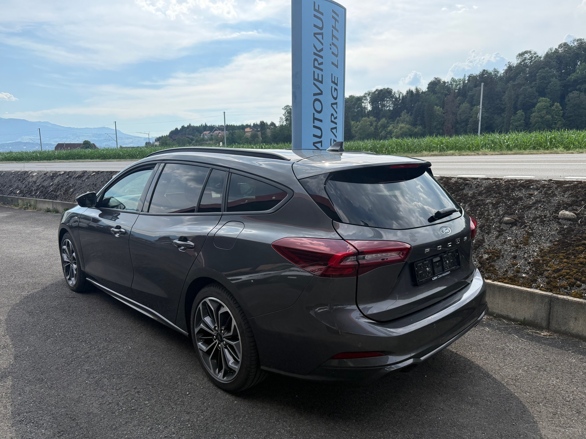 FORD Focus 1.0 MHEV ST-Line X Automat-showroom-element-1