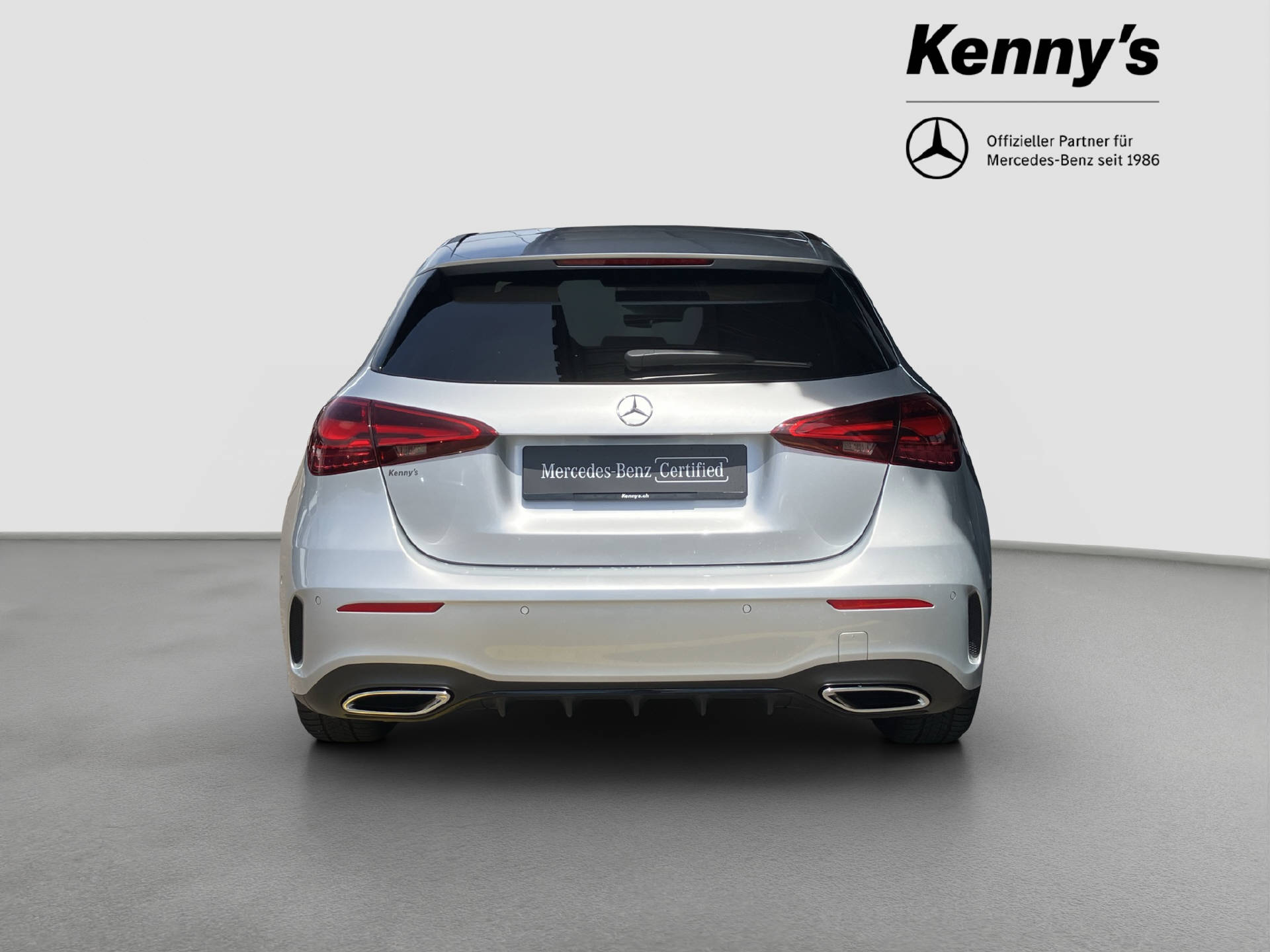 MERCEDES-BENZ A 180 AMG Line-image-4