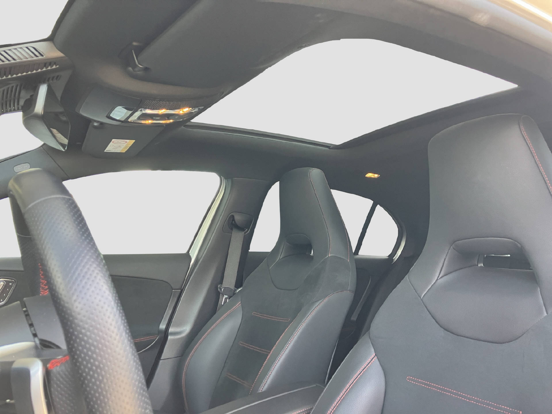MERCEDES-BENZ A 180 AMG Line-image-10