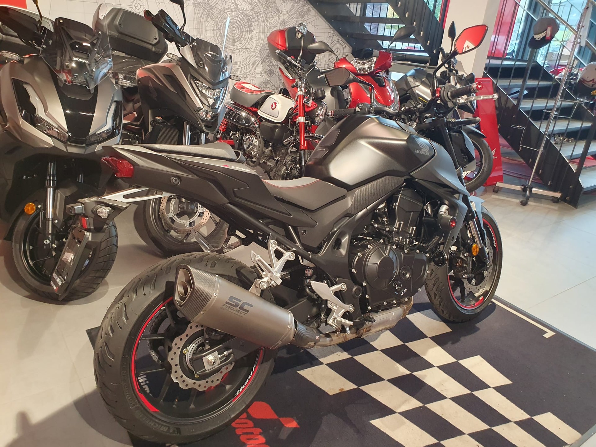 HONDA CB 750 Hornet-image-2