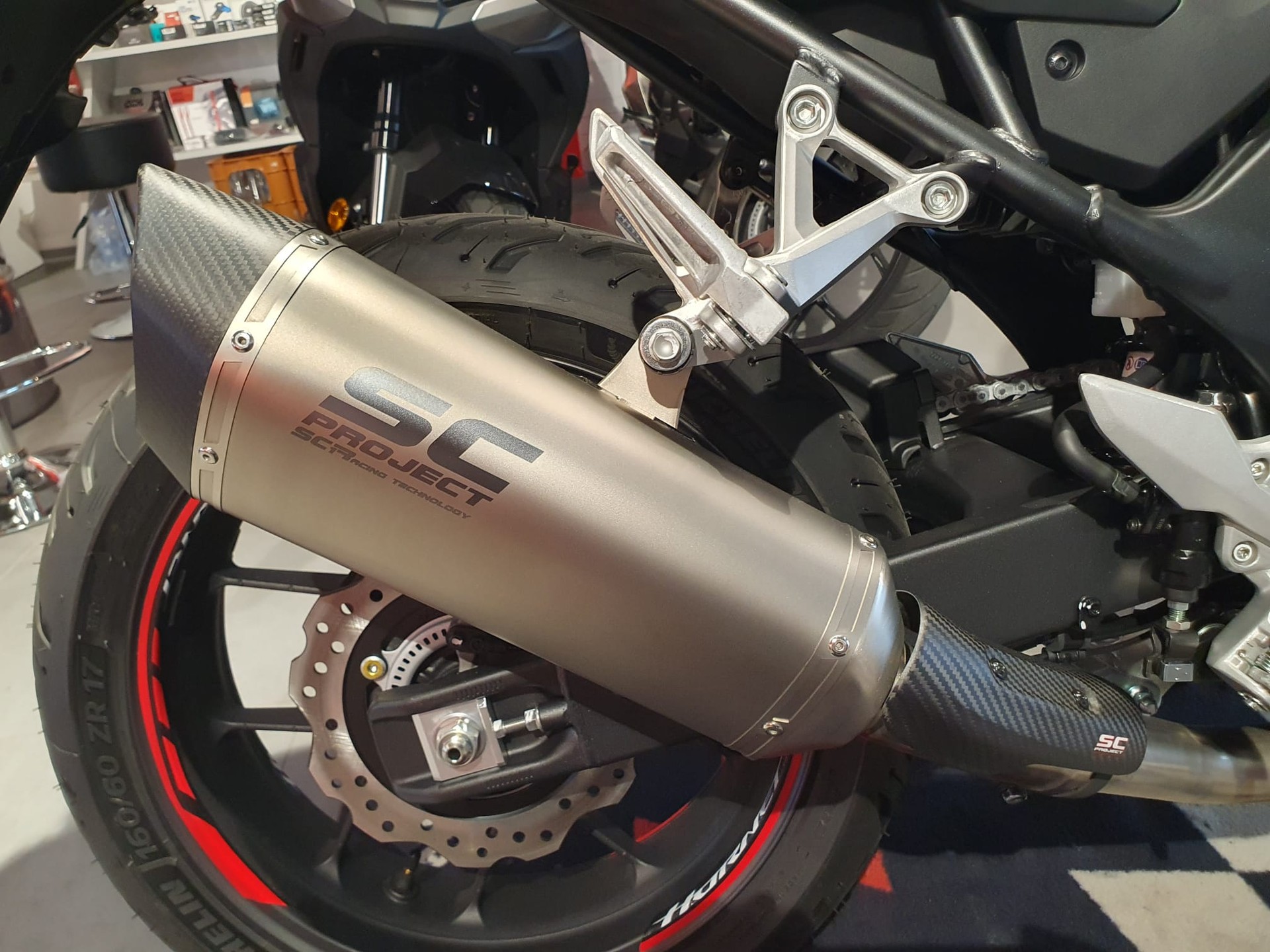 HONDA CB 750 Hornet-image-4