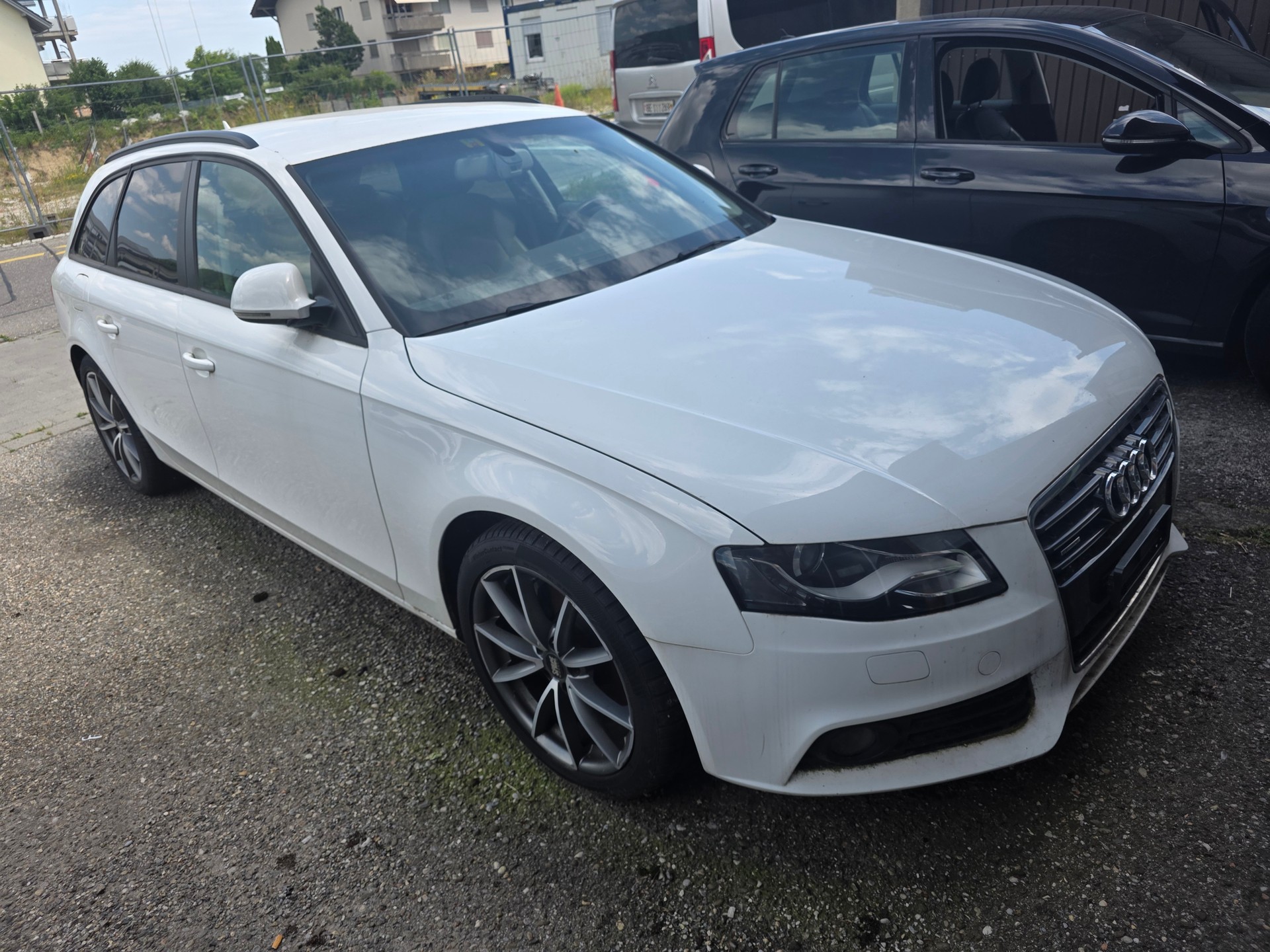 AUDI A4 Avant 3.0 TDI quattro tiptronic....MOTORSCHADE-image-2