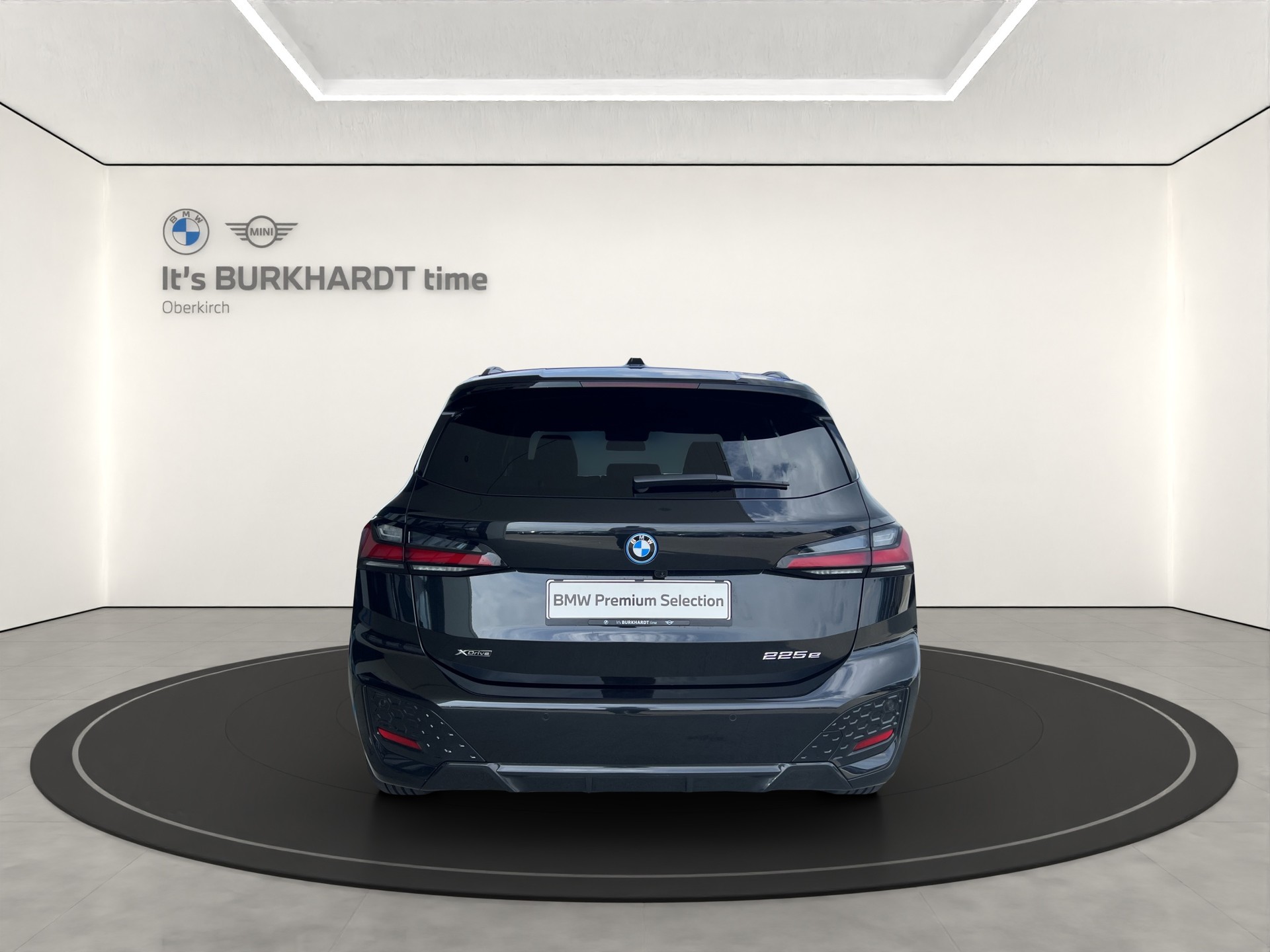 BMW 225e xDr. Act. T. M Sport-showroom-element-3