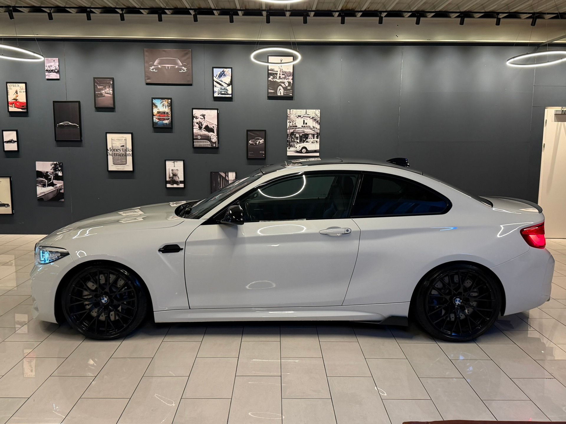 BMW M2 Competition Drivelogic-showroom-element-3