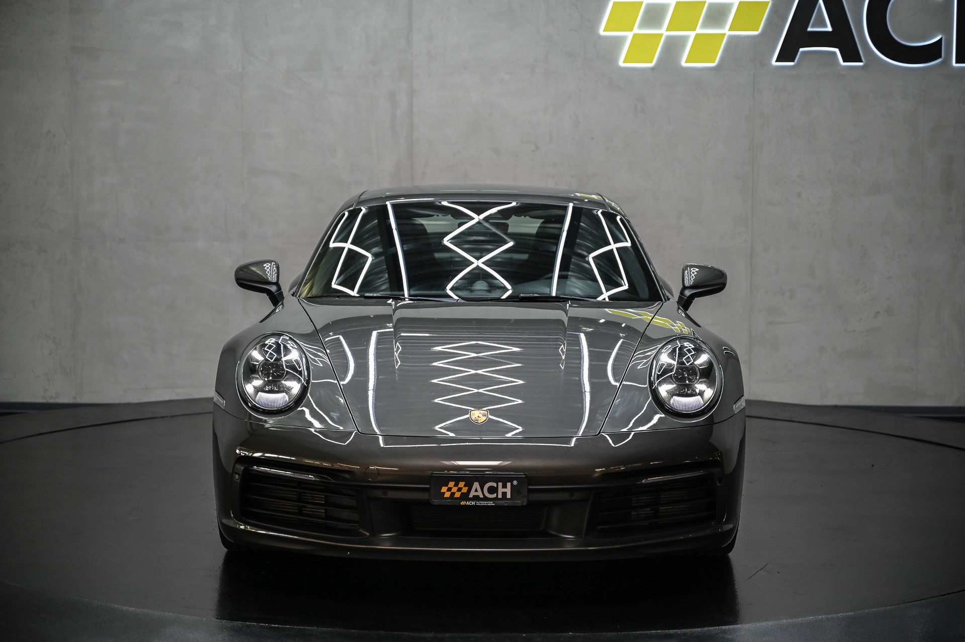 PORSCHE 911 Carrera 4 PDK-showroom-element-1