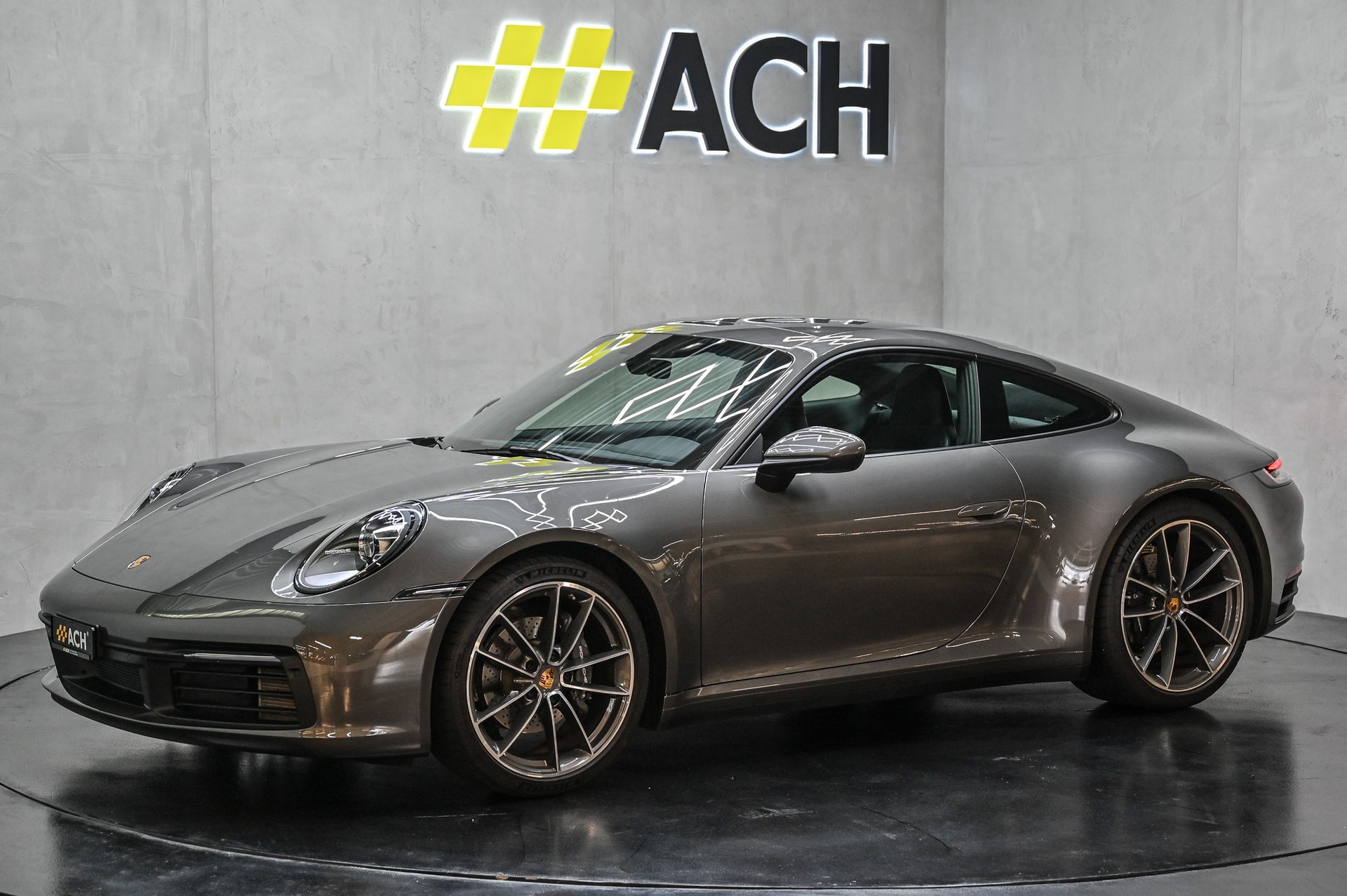 PORSCHE 911 Carrera 4 PDK-showroom-element-3
