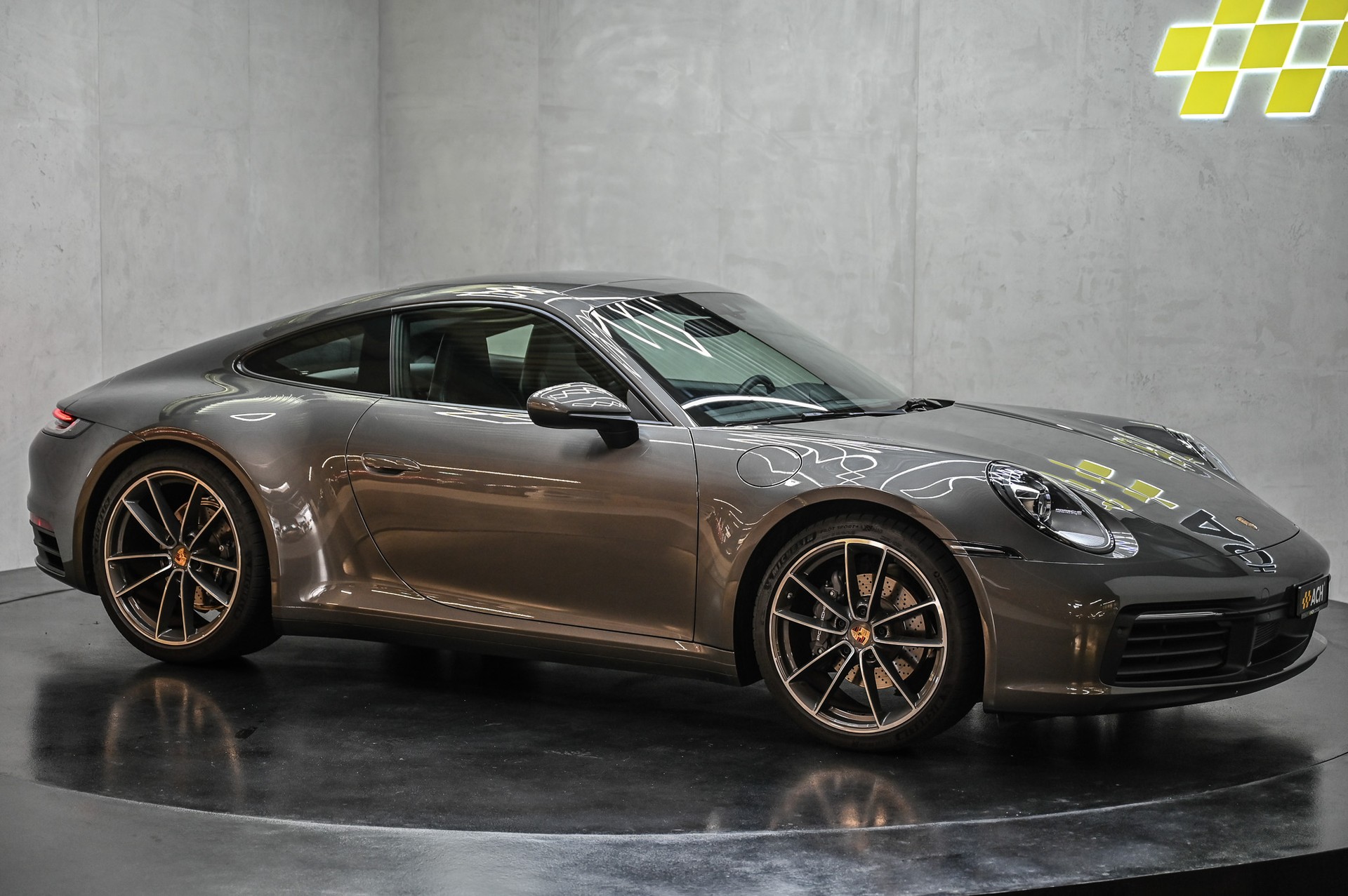 PORSCHE 911 Carrera 4 PDK-image-11