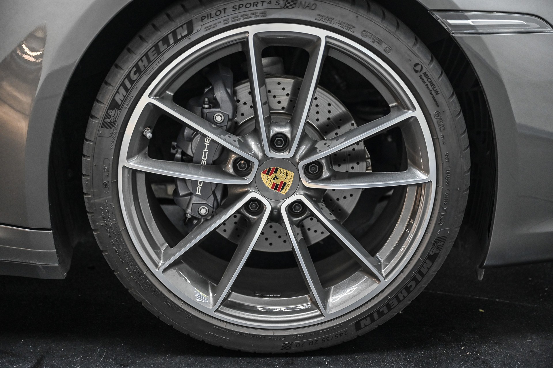 PORSCHE 911 Carrera 4 PDK-image-14
