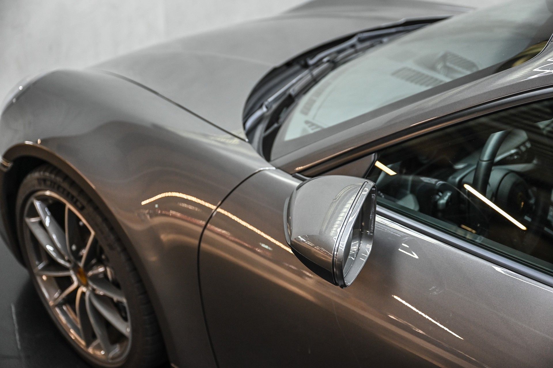 PORSCHE 911 Carrera 4 PDK-image-16
