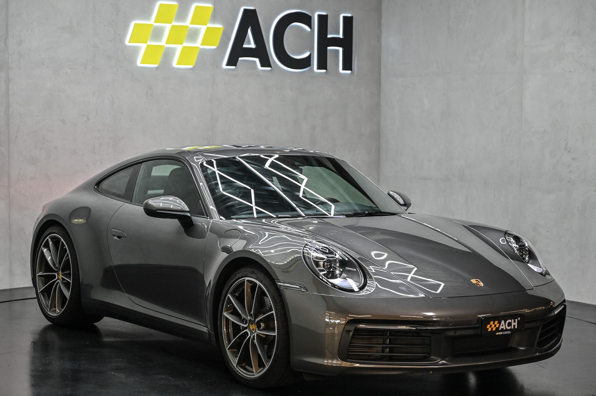 PORSCHE 911 Carrera 4 PDK