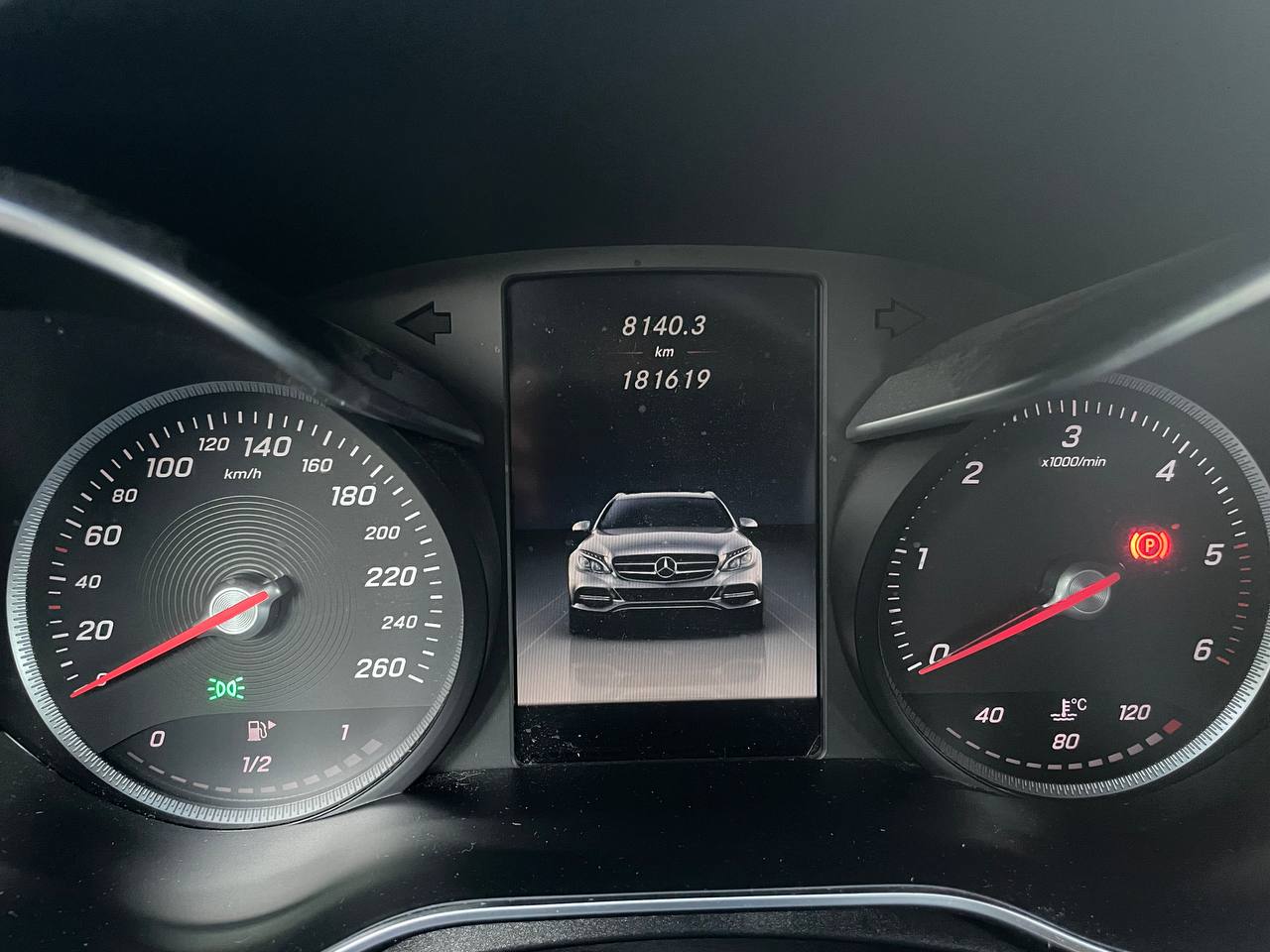 MERCEDES-BENZ C Klasse-image-4