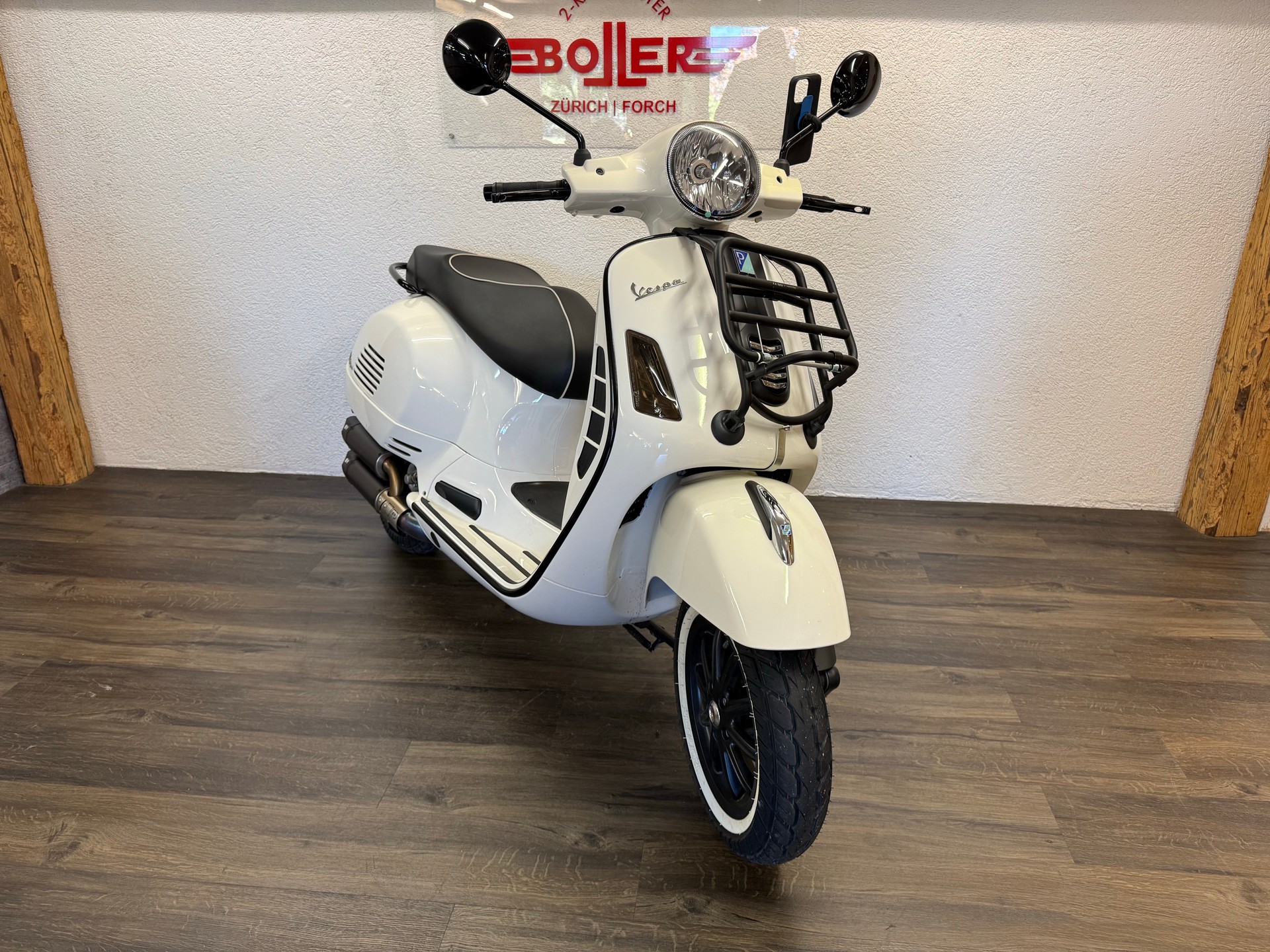 PIAGGIO Vespa GTS Super 300 i.e ABS-image-5