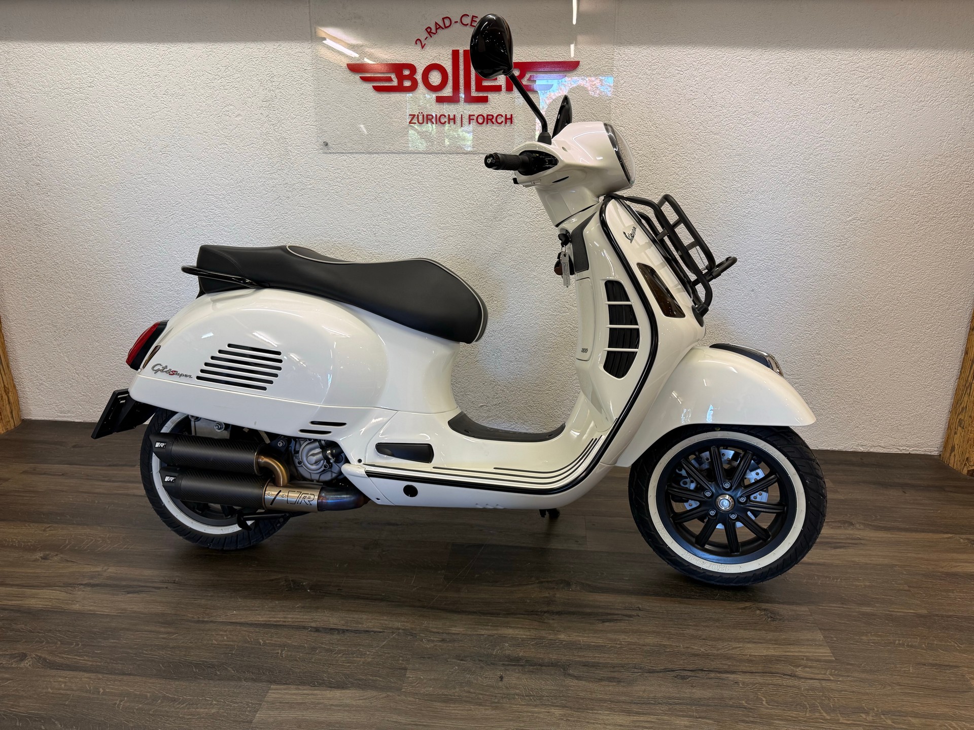 PIAGGIO Vespa GTS Super 300 i.e ABS-image-7