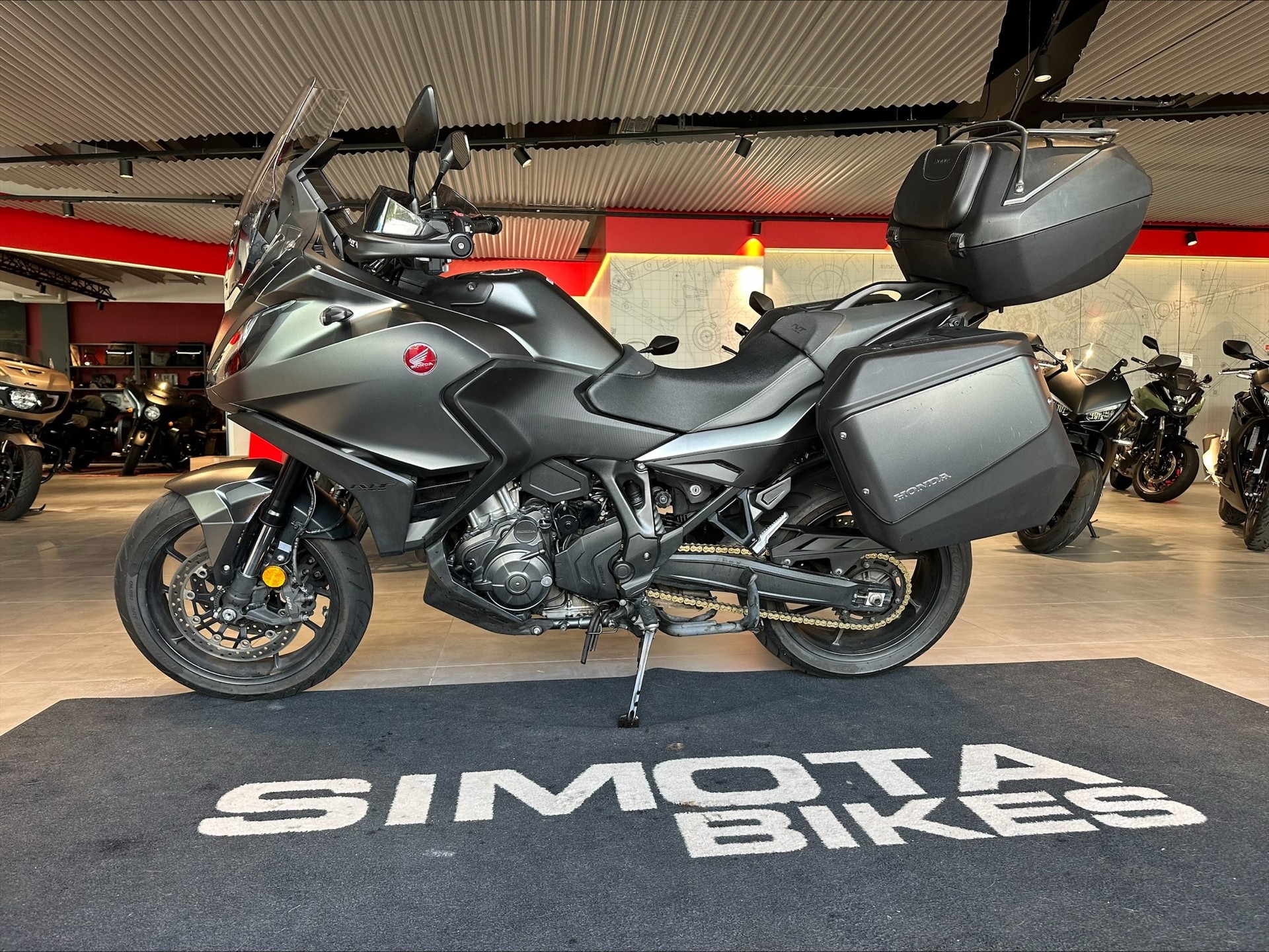 HONDA NT 1100 DCT-image-1