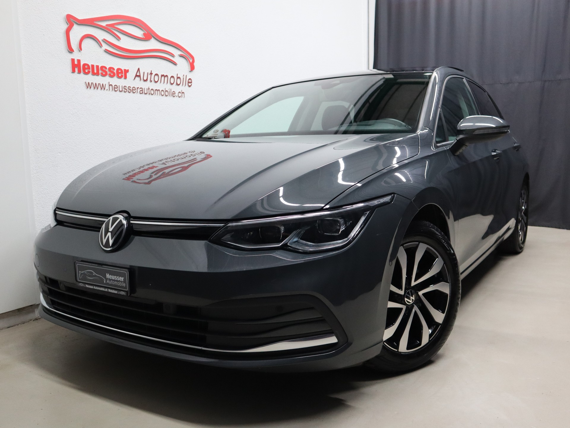 VW Golf 2.0 TDI Life DSG - Panorama - IQ Light - Navi - Head-Up - AHK - Kamera - 150 PS