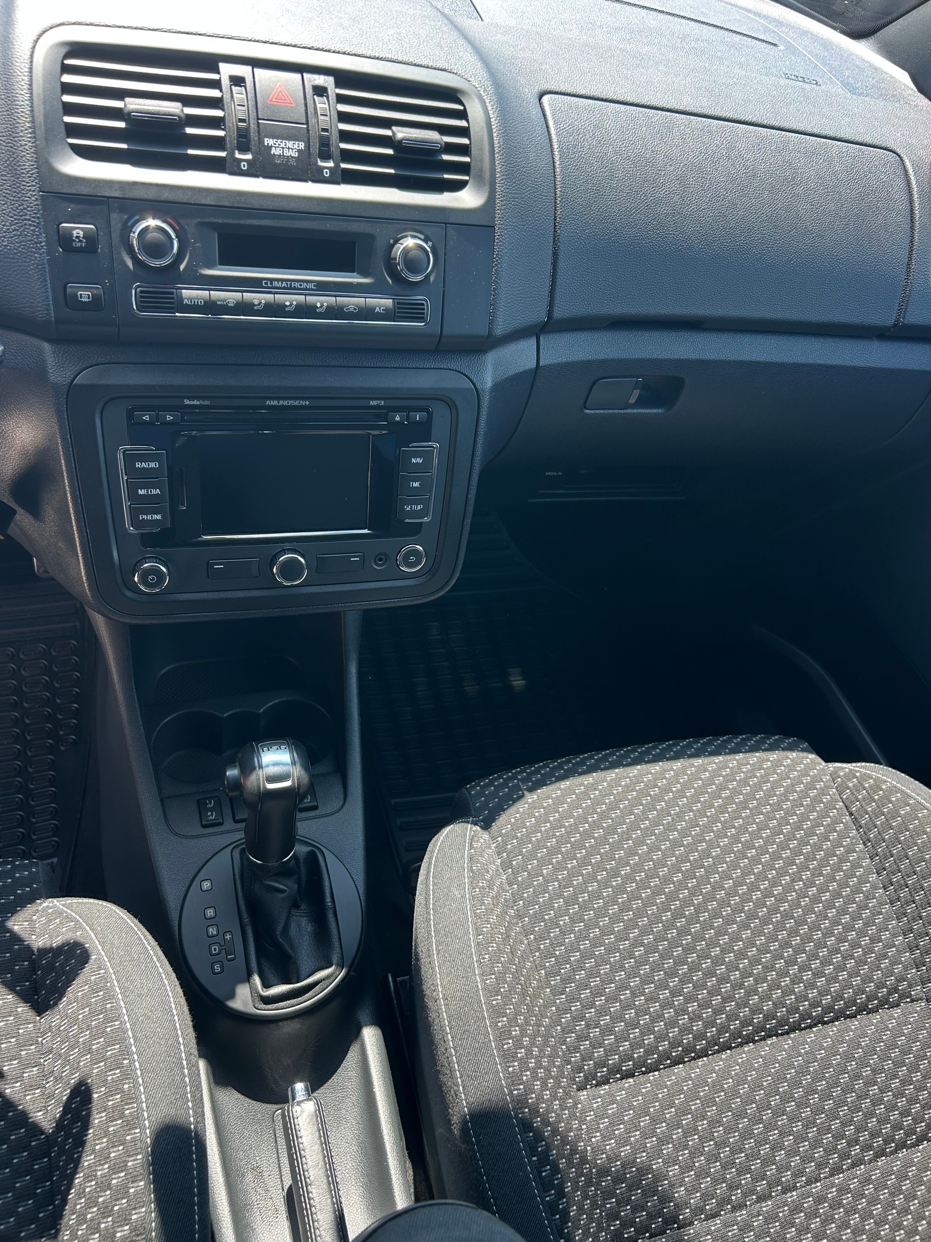SKODA Fabia 1.4 TSI RS DSG-image-12