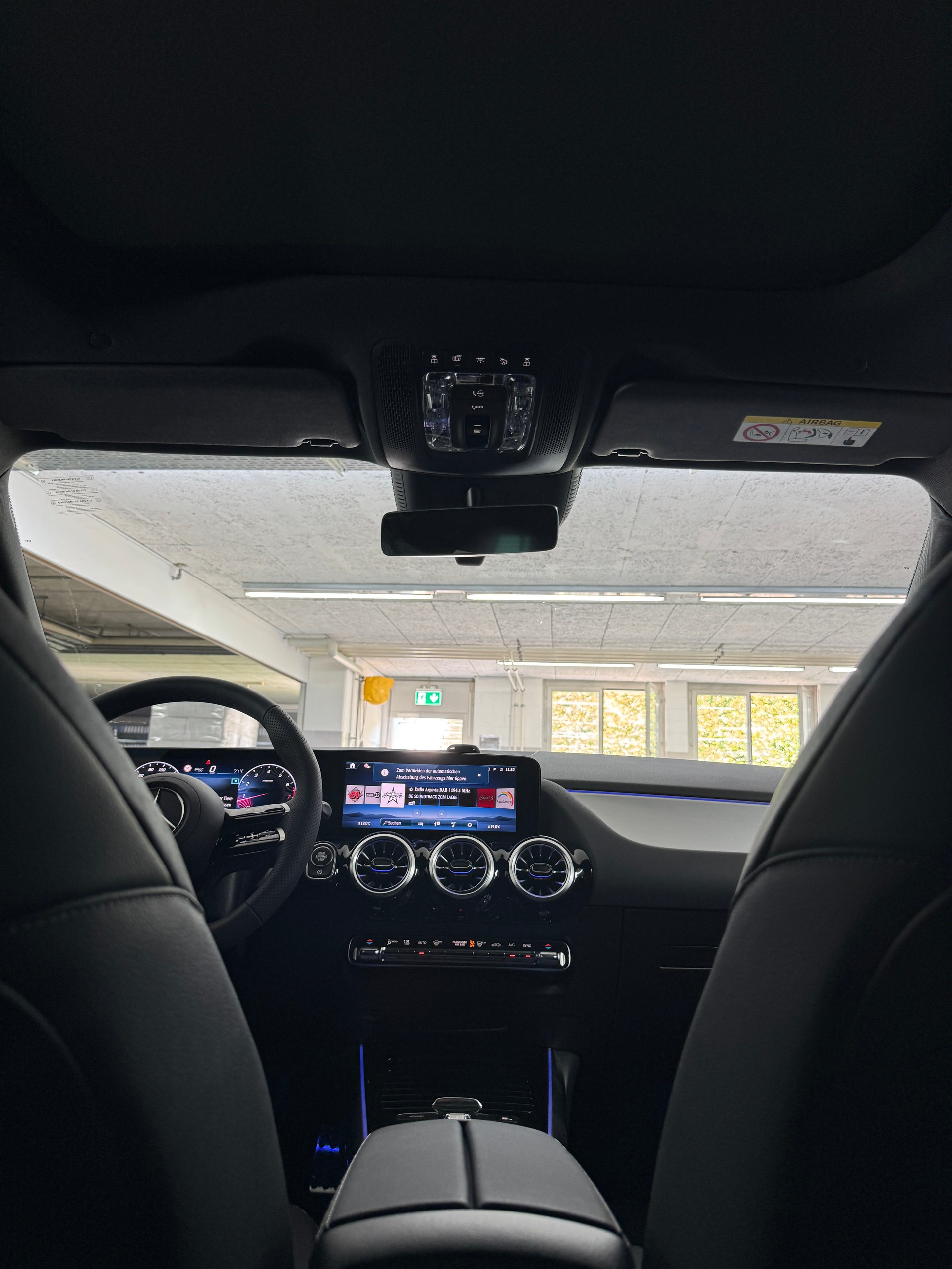 MERCEDES-BENZ GLA 250 4MATIC Swiss Star-image-13