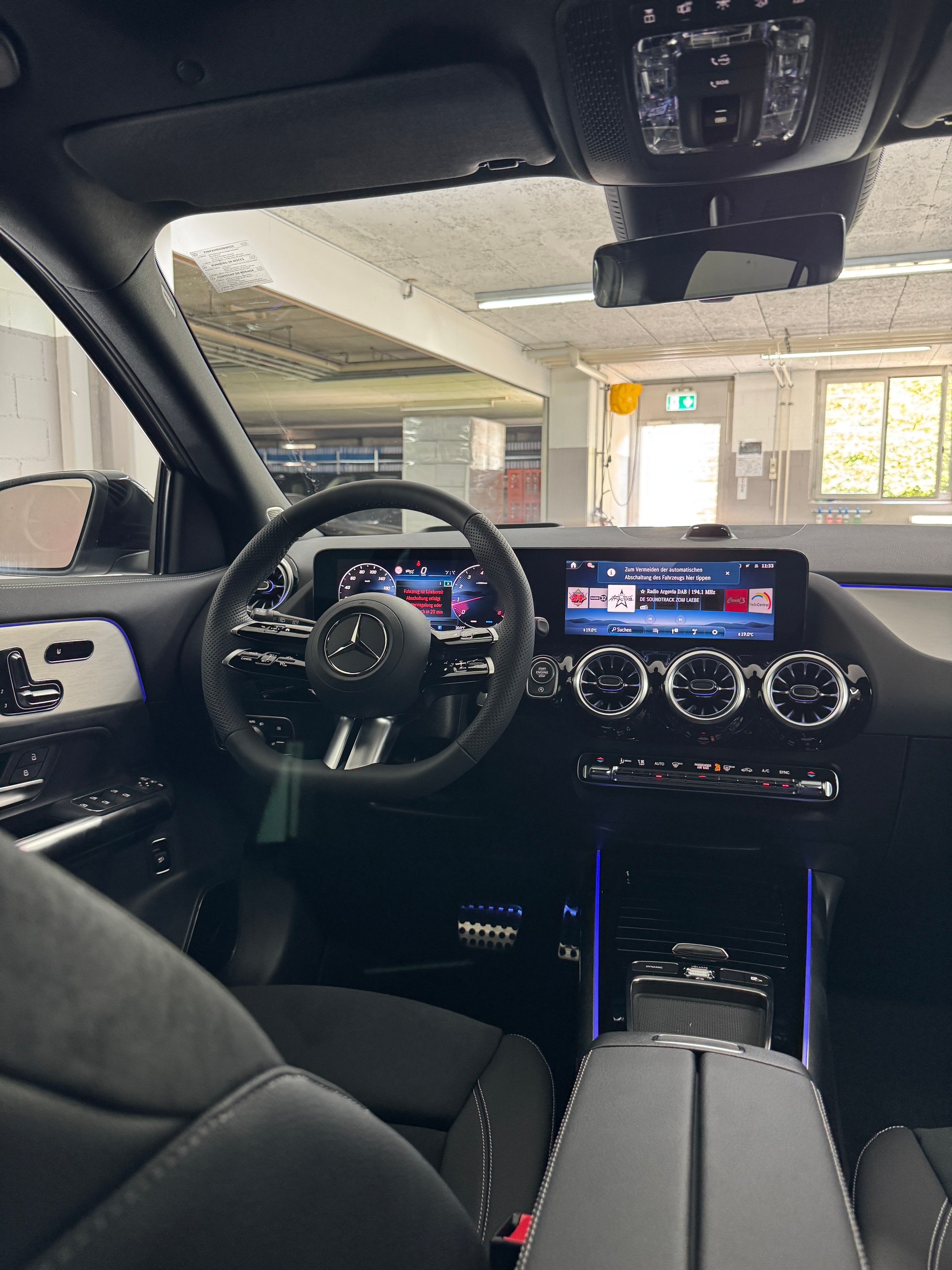 MERCEDES-BENZ GLA 250 4MATIC Swiss Star-image-14