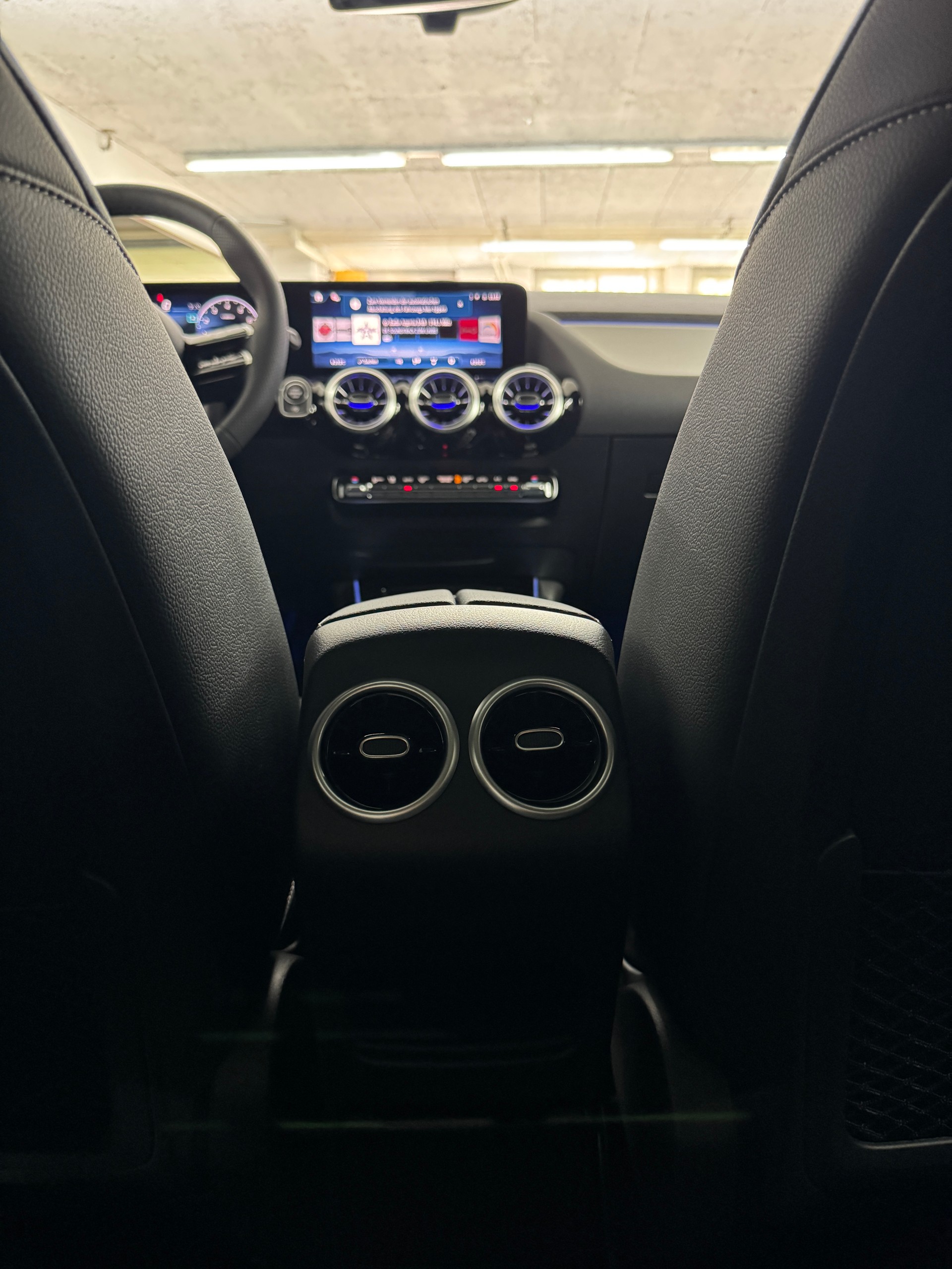 MERCEDES-BENZ GLA 250 4MATIC Swiss Star-image-12