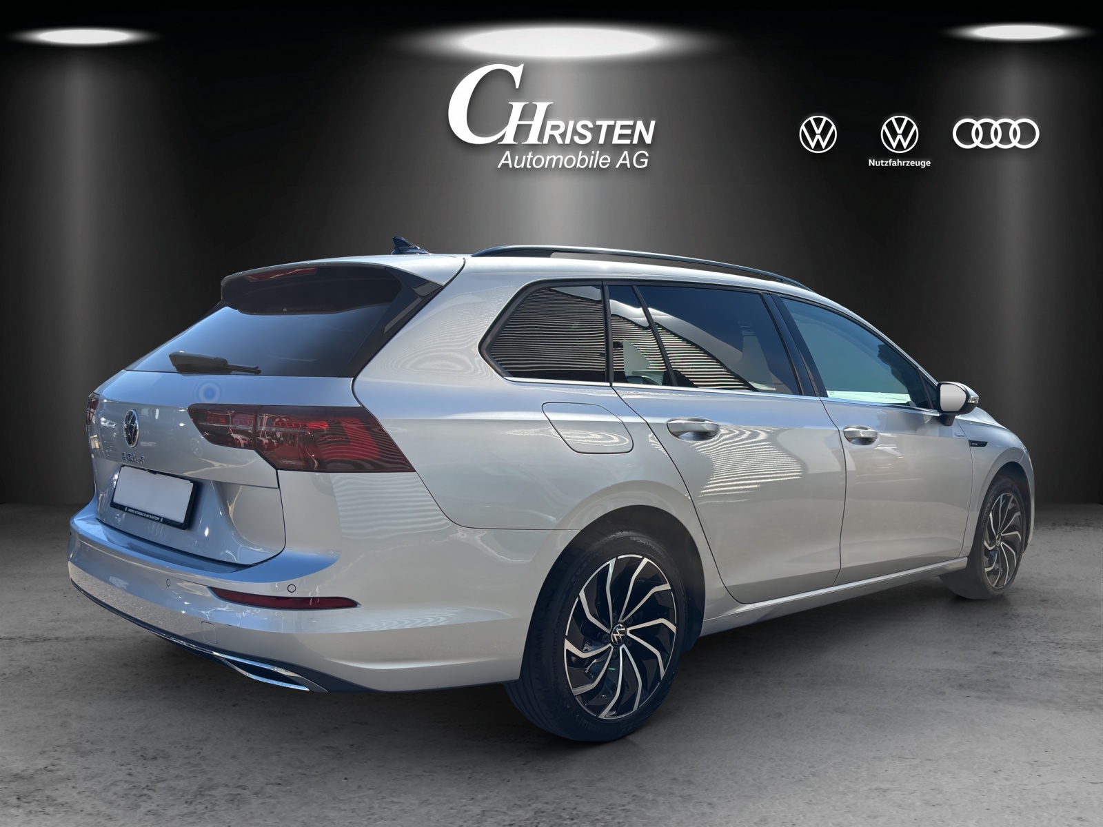 VW Golf Variant 2.0 TSI Style DSG-image-5